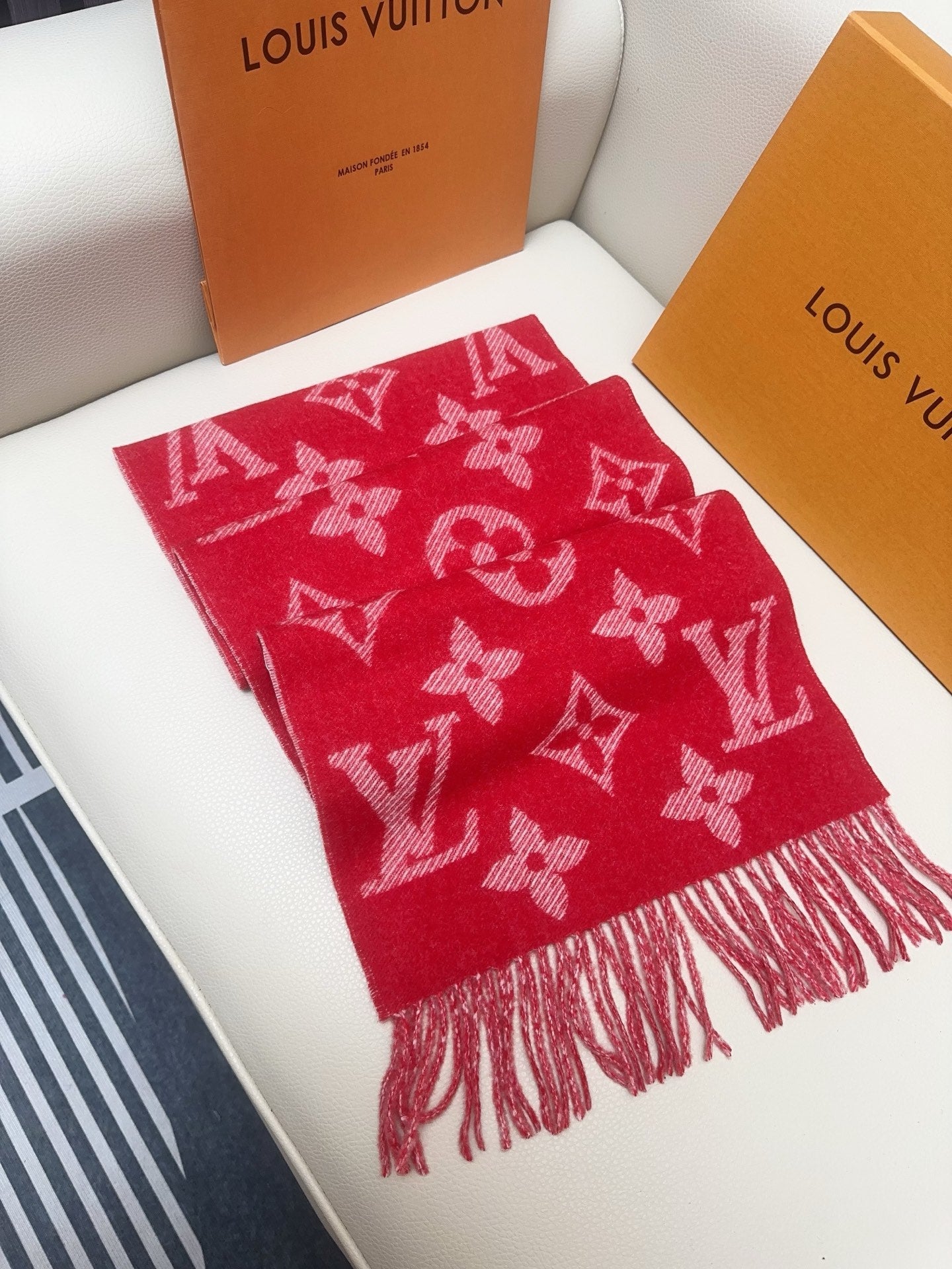 LV 25 Scarf 186CM Red Wool 293313