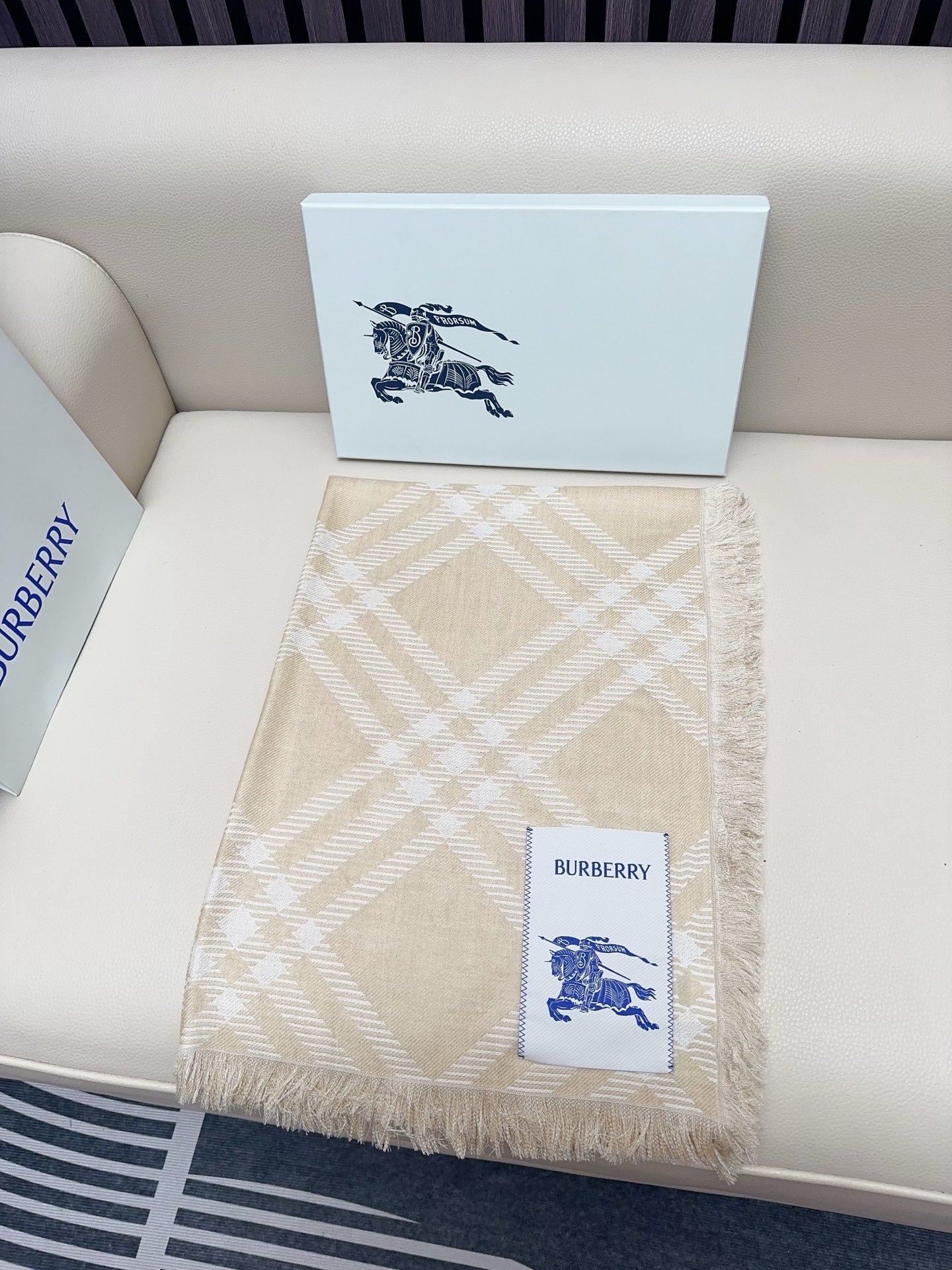 BBR Double-Sided Scarf 190CM Light Beige Cashmere 293317