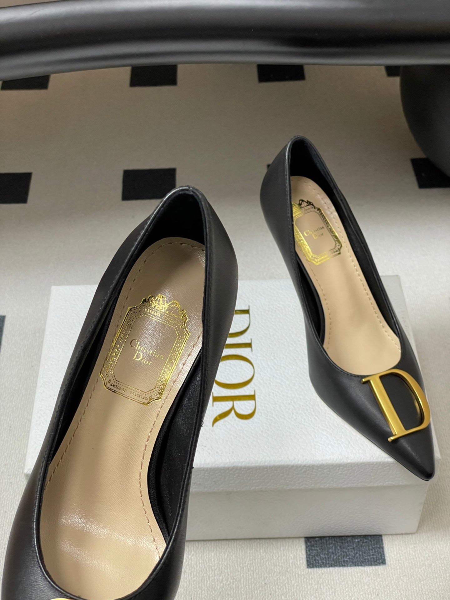 CD 26 High-Heeled 85 Pumps Black Cowhide 593593