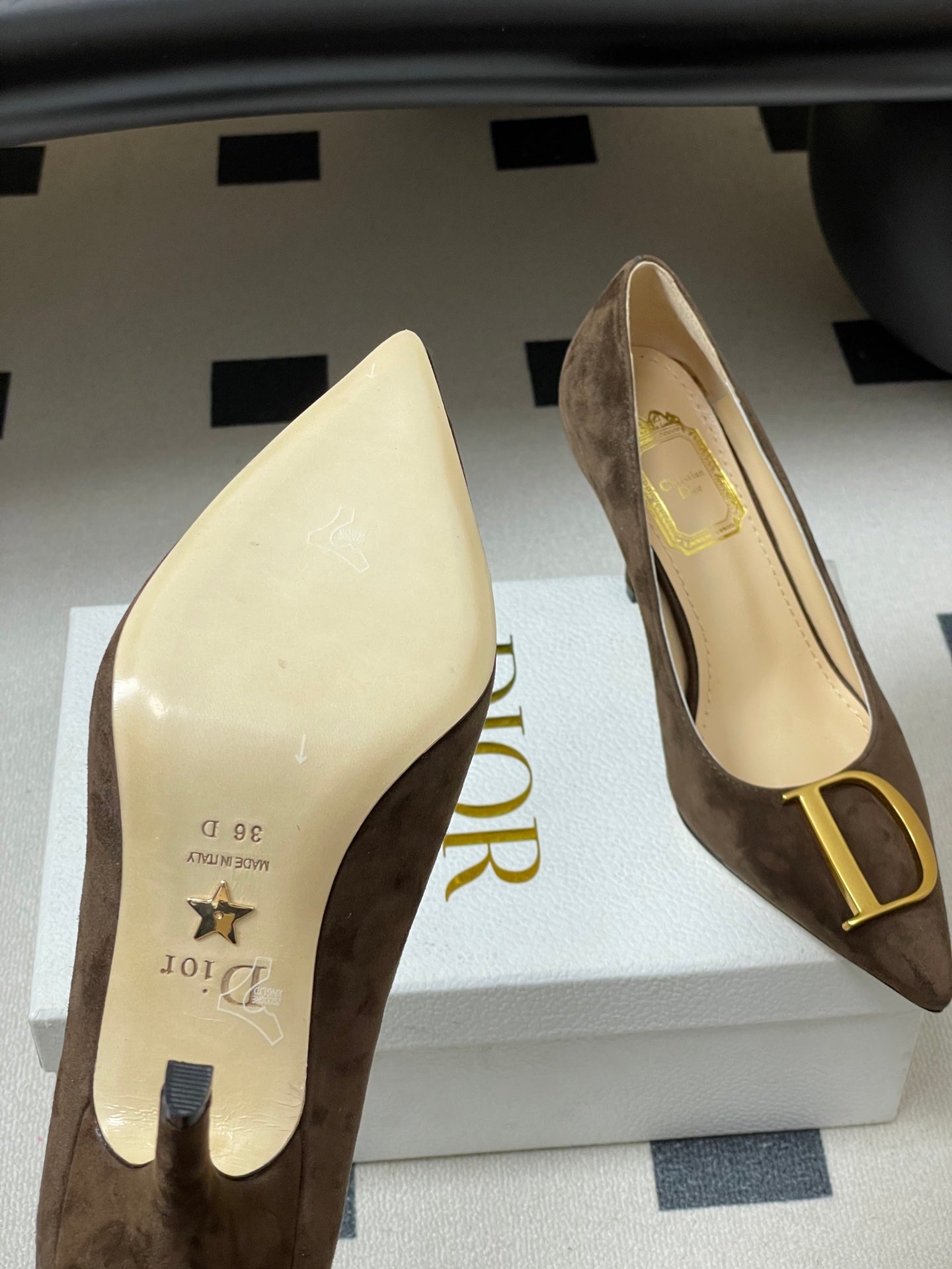 CD 26 High-Heeled 85 Pumps Dark Brown Suede 593594