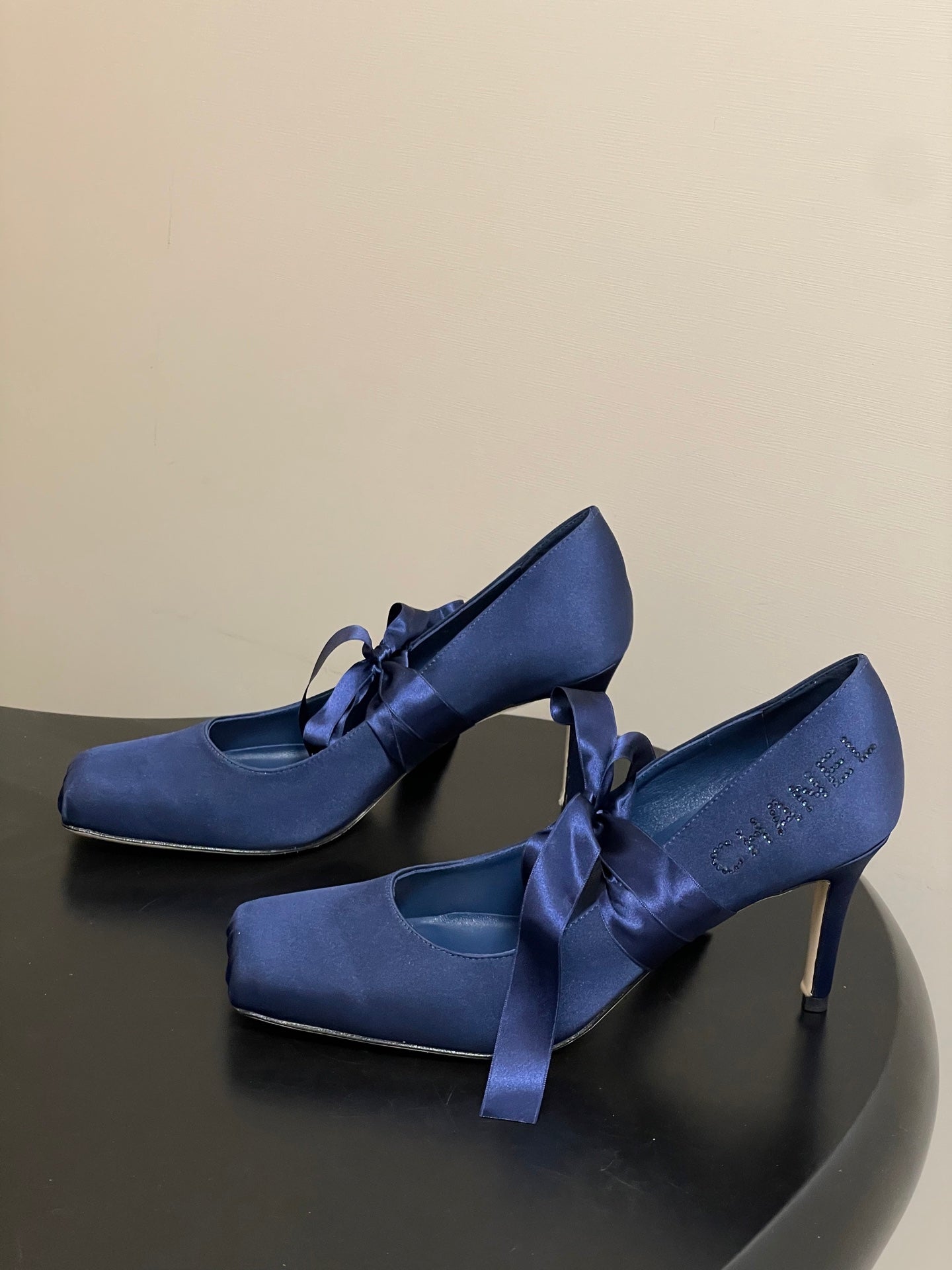 CC 26 Pump Blue Satin Silk 593134