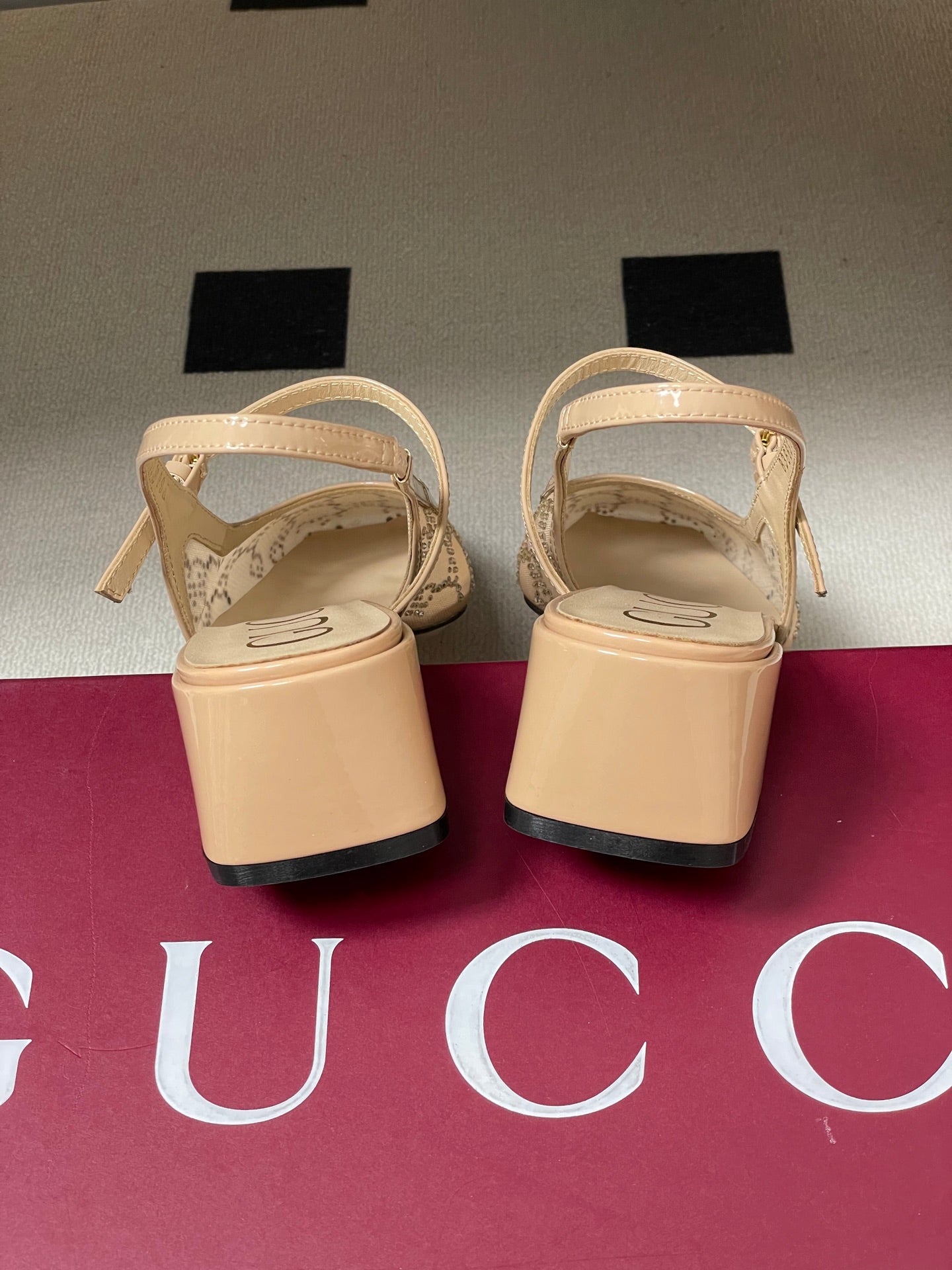 GG 26ss Crystal Rhinestone Mary Jane Beige Mesh Fabric 593510