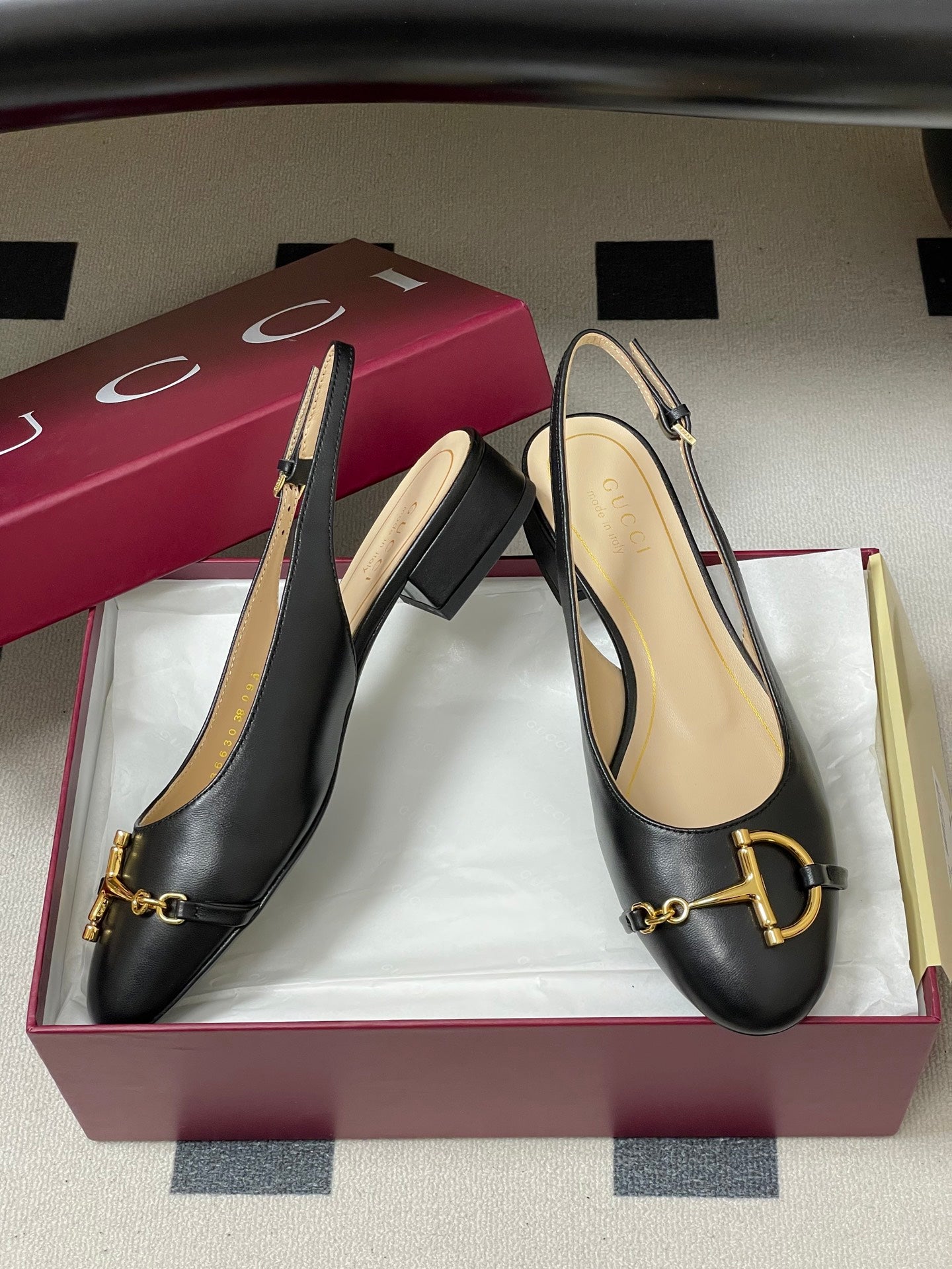 GG 26ss Big D Half HorseBit Mary Jane Black Cowhide 593508