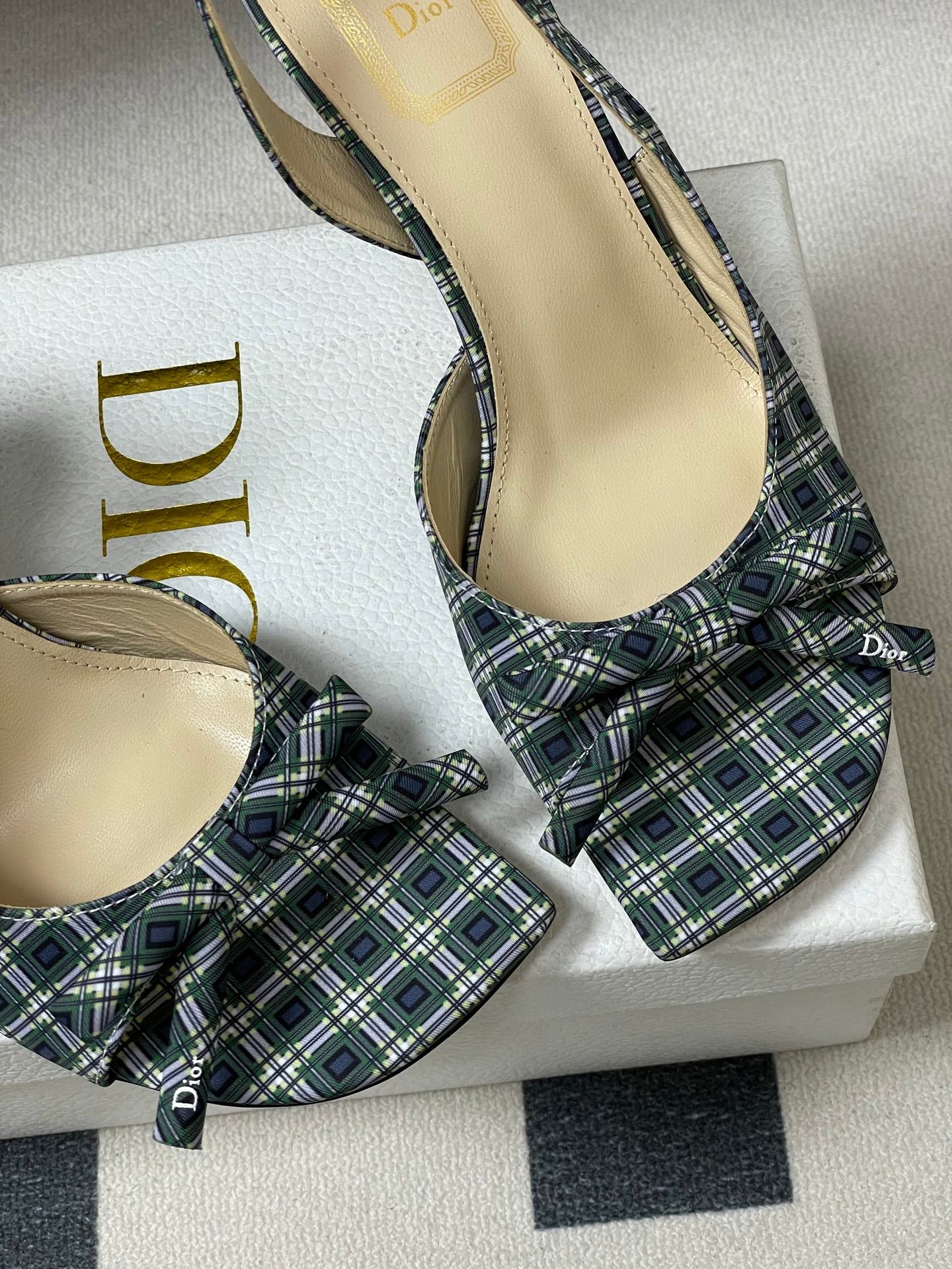 CD 26 Slingback 85 Black Green Blue Leather Silk Fabric 593602