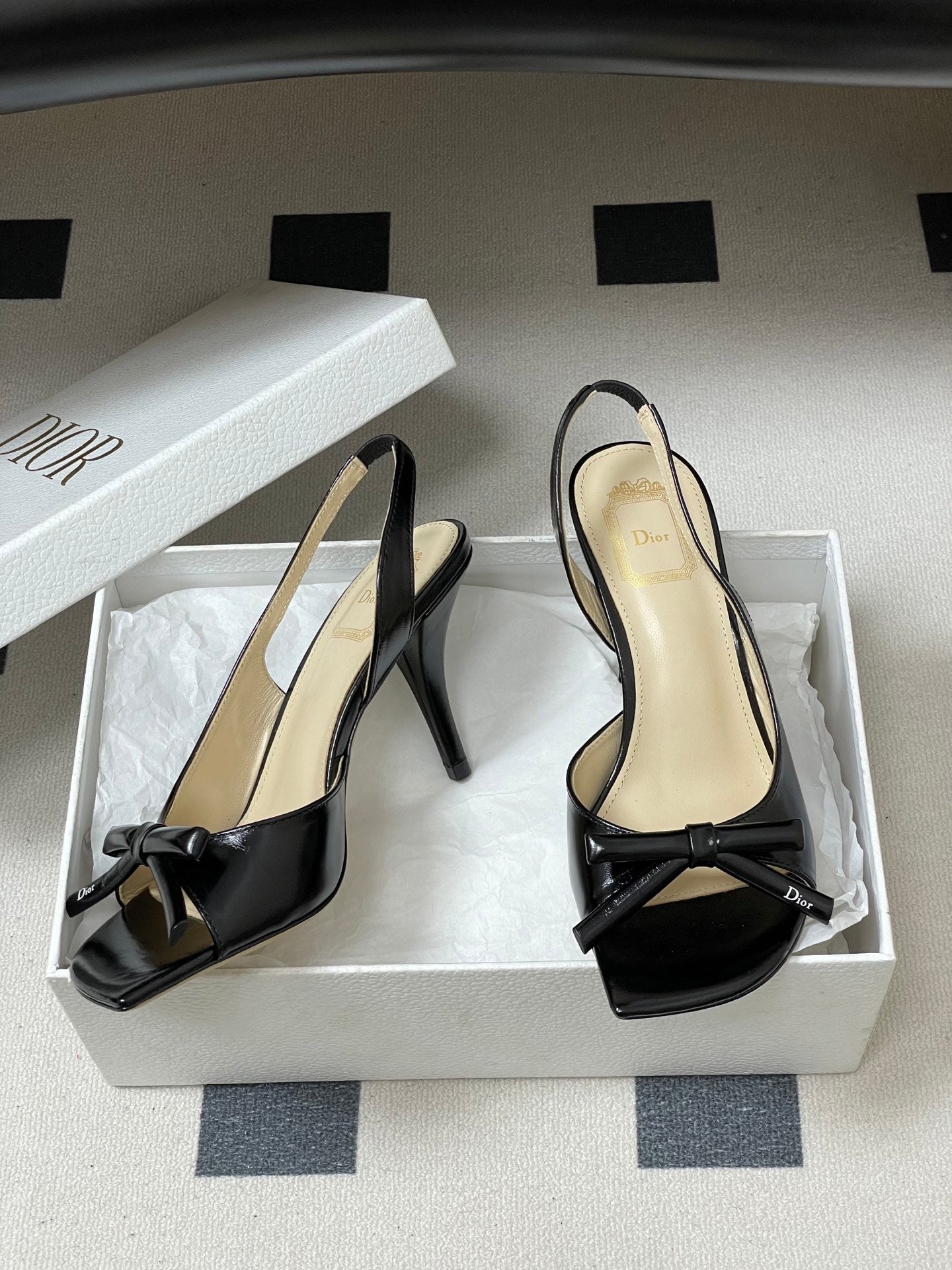 CD 26 Slingback 85 Black Patent Leather 593608