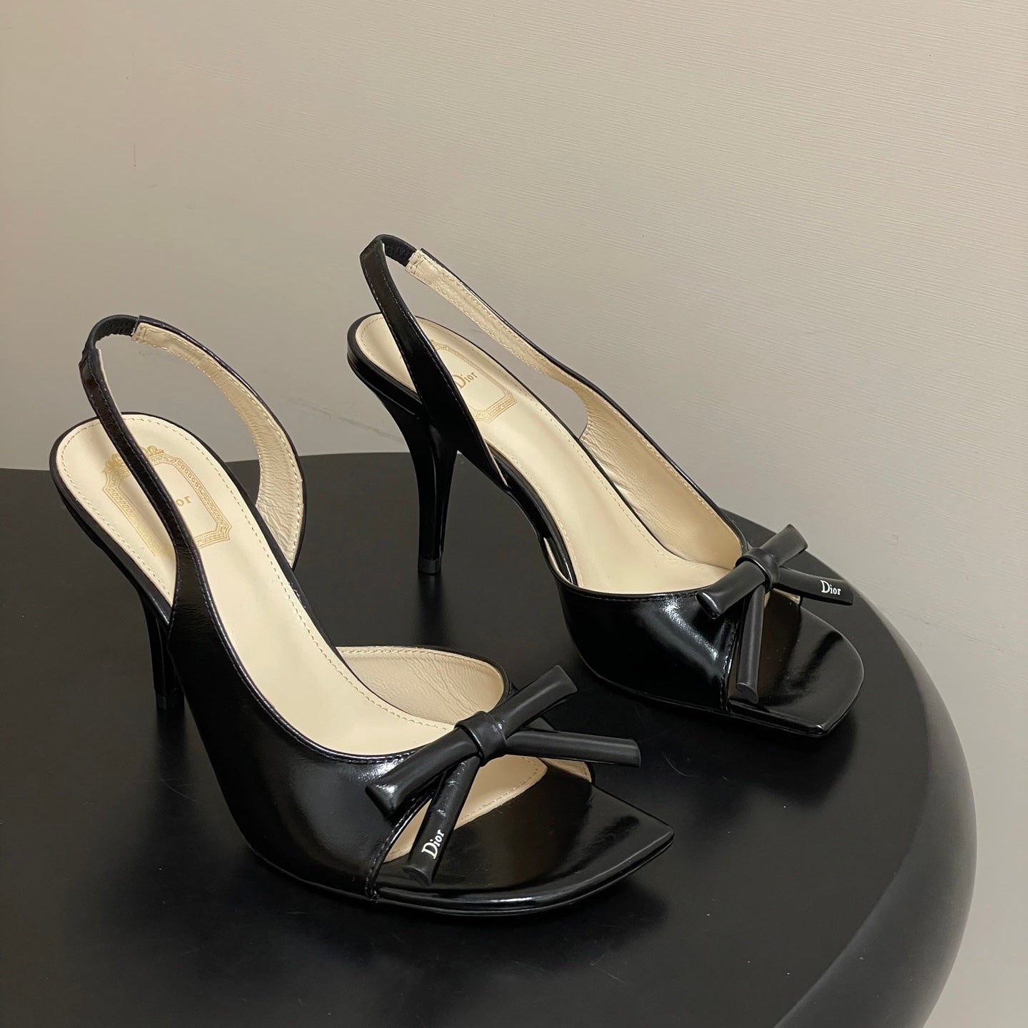 CD 26 Slingback 85 Black Patent Leather 593608