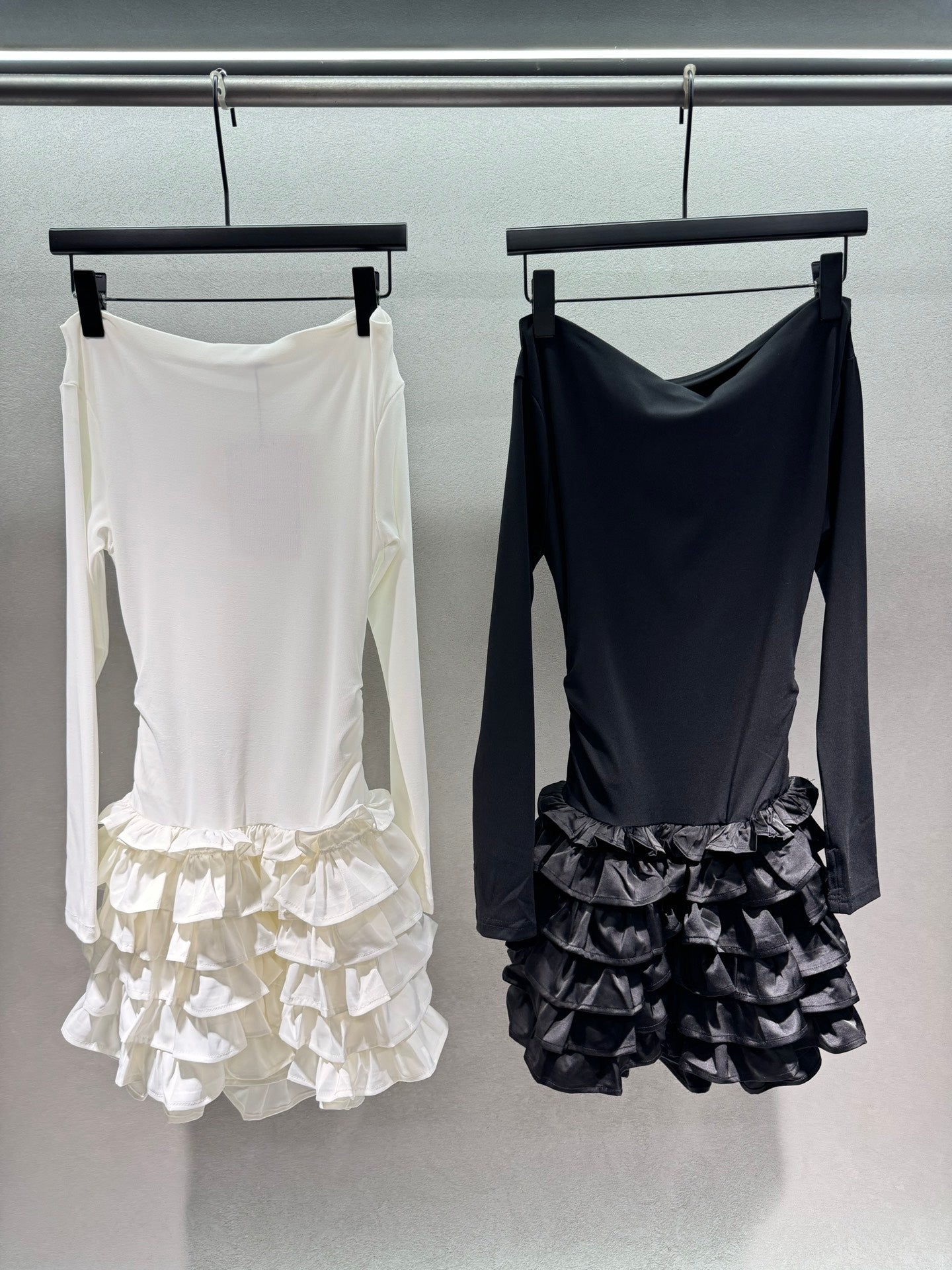 Miumiu 2026 Off-the-shoulder Tiered Dress Black and White Cotton