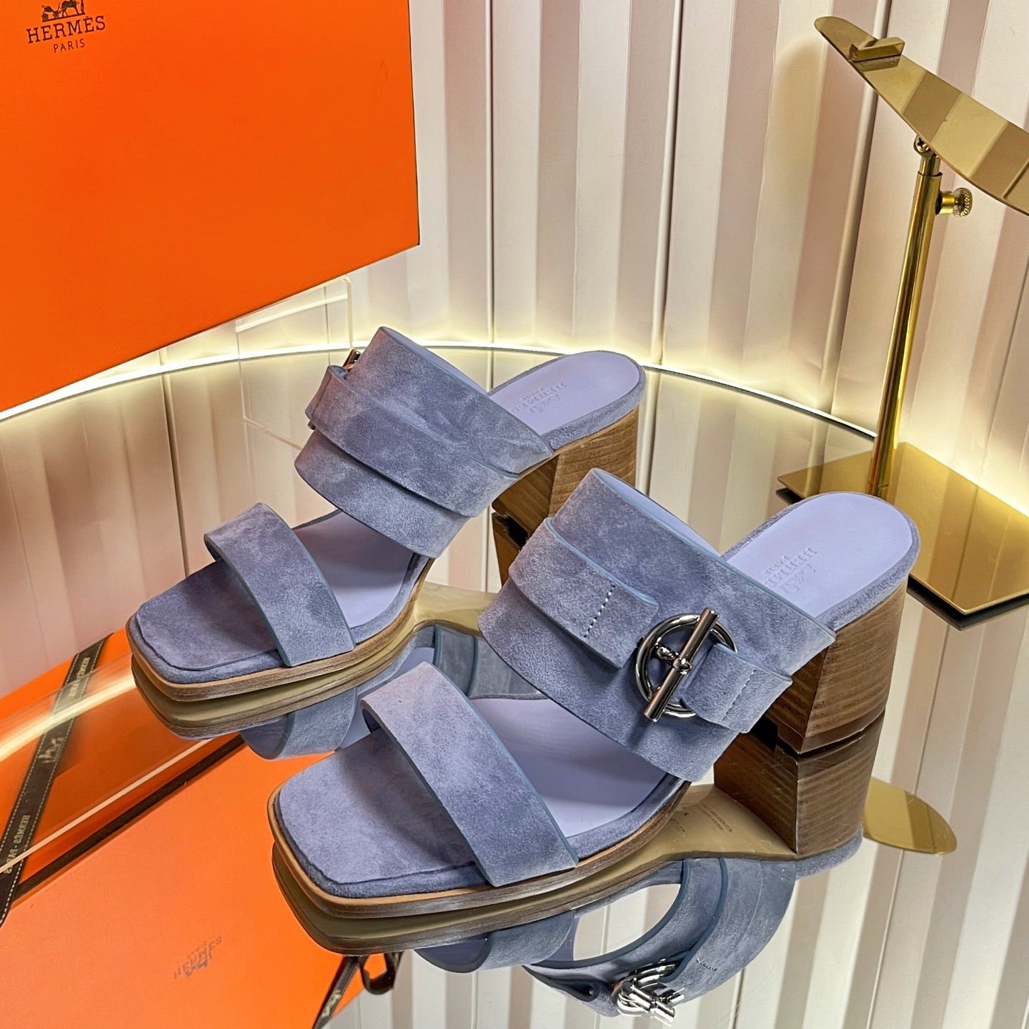 HM 26ss Kelly Buckle High-Heeled Sandals Blue Pastel Suede 641962