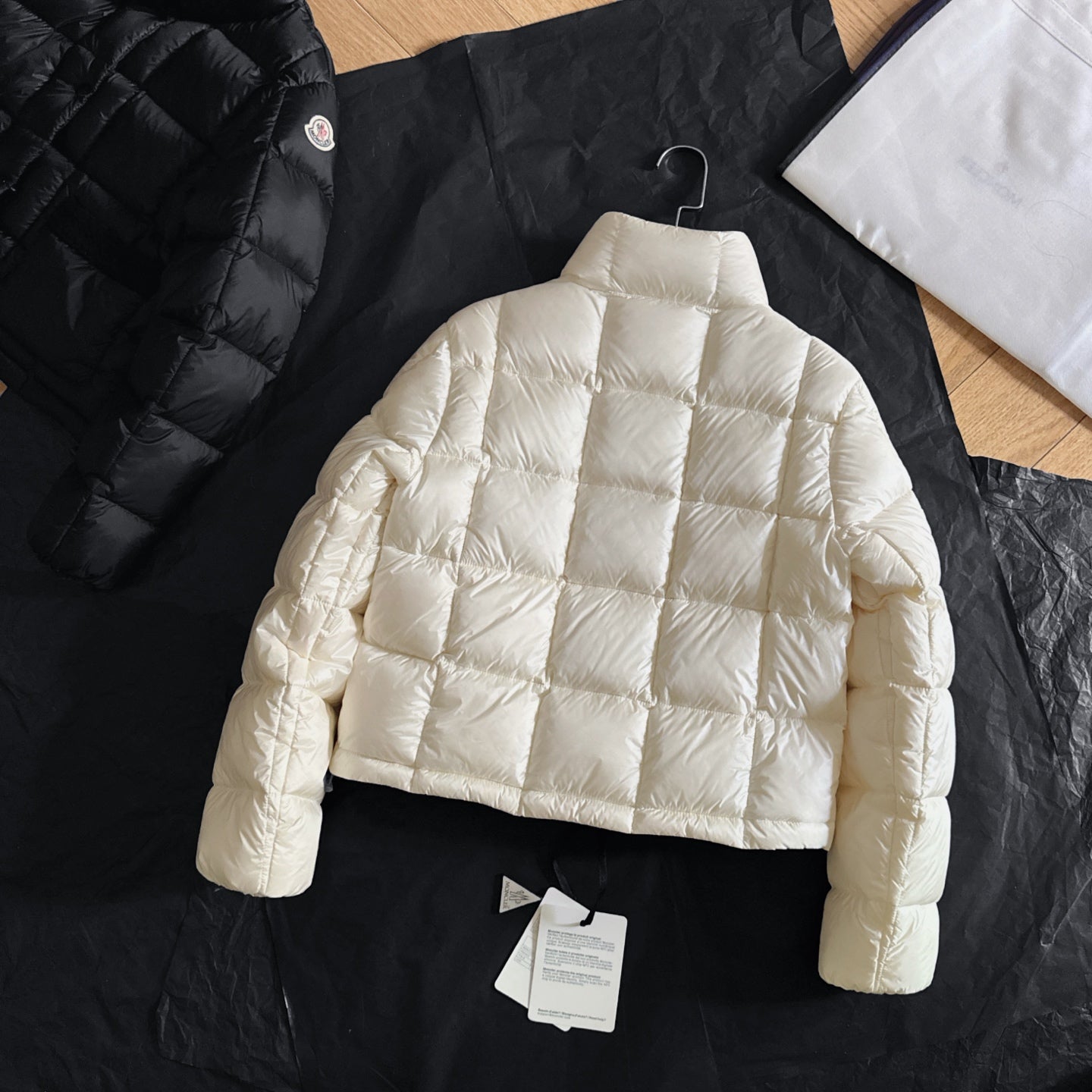 Moncler 2025 Jarcieu Jacket White Nylon Down