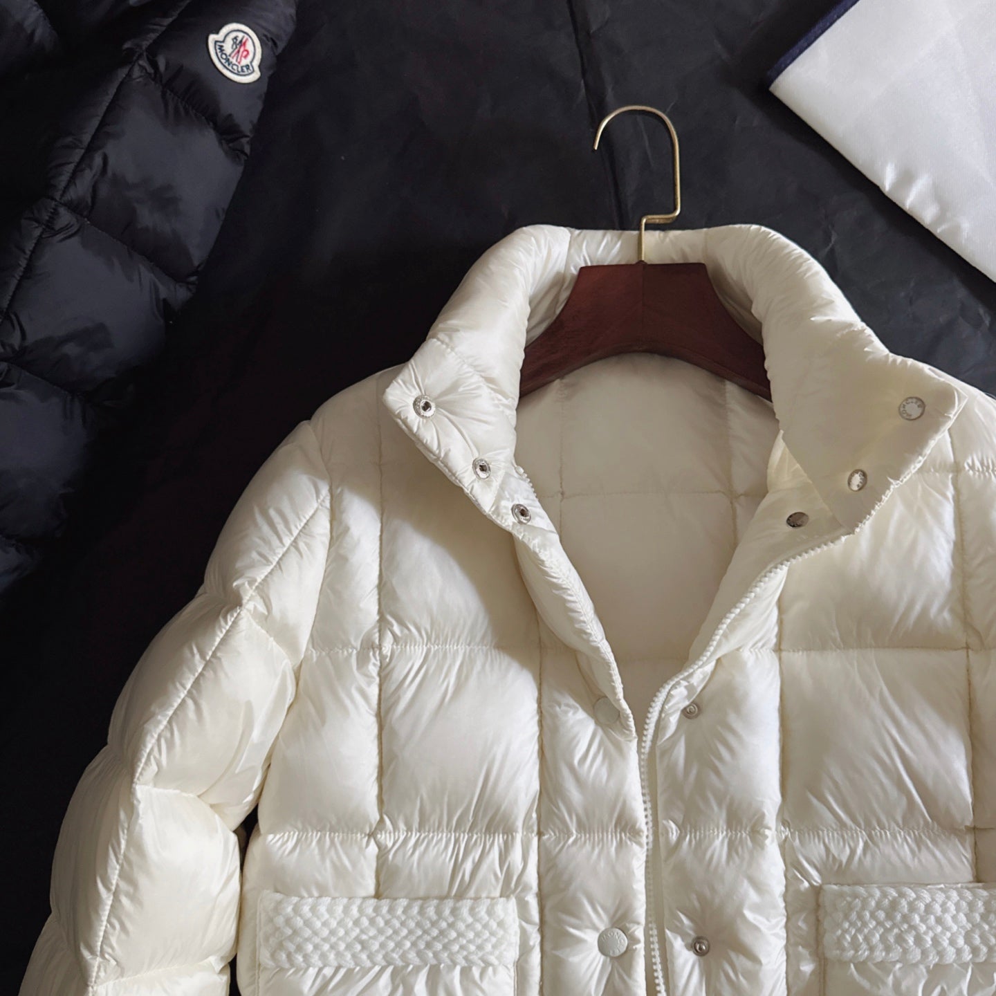 Moncler 2025 Jarcieu Jacket White Nylon Down