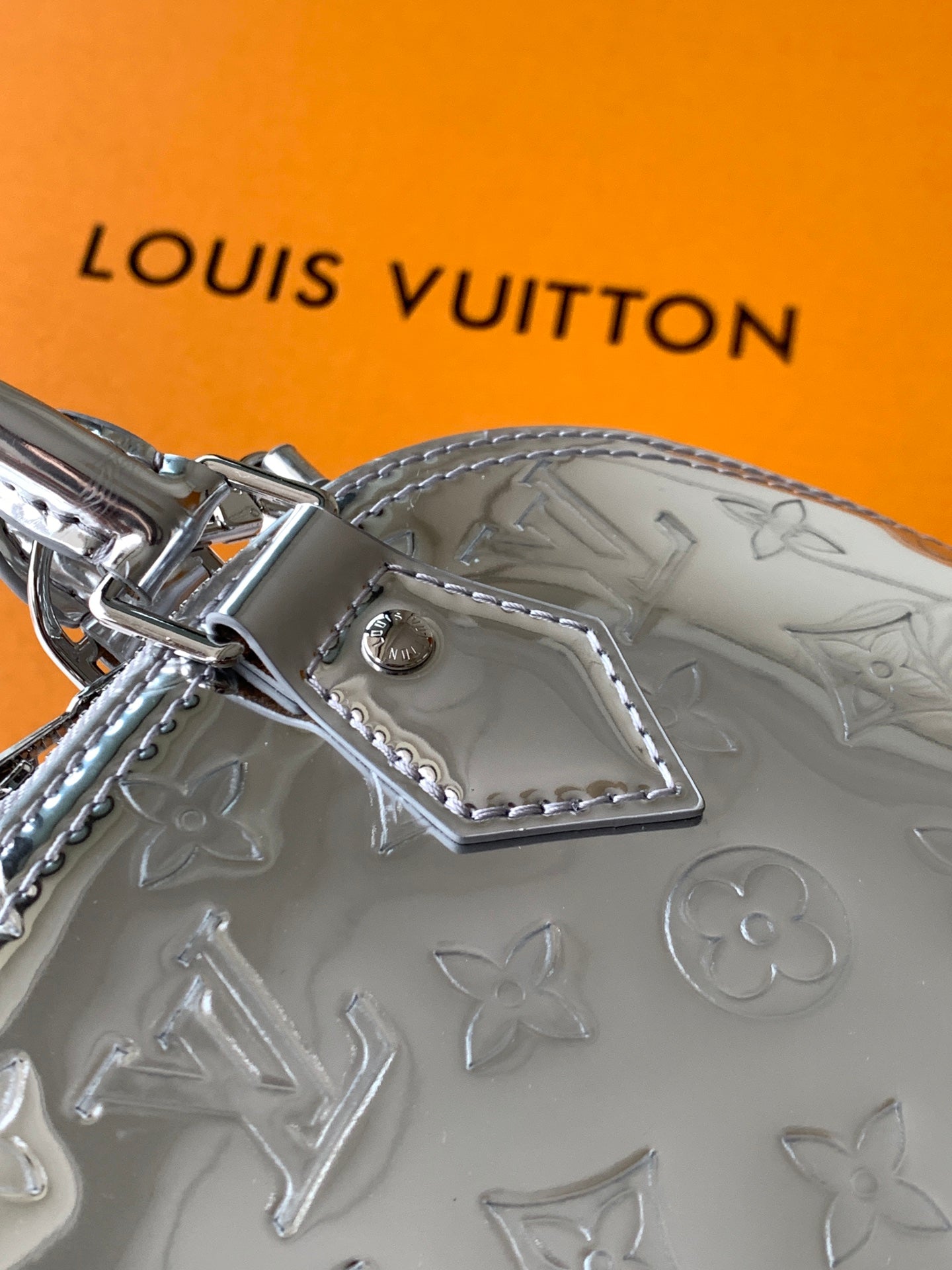 LV 2026 Alma BB Handbag 23cm Silver Canvas 281390