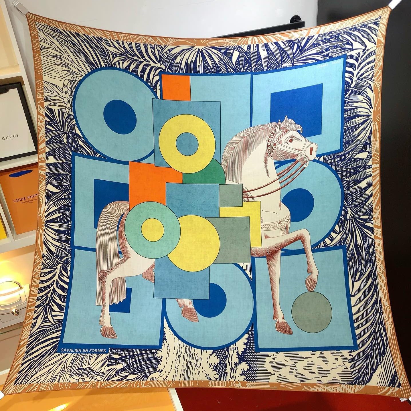 HM Elegant Knight 140 CM Blue White Cashmere and Silk 293100