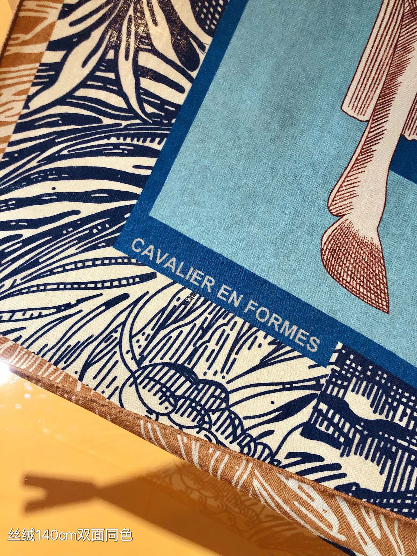 HM Elegant Knight 140 CM Blue White Cashmere and Silk 293100