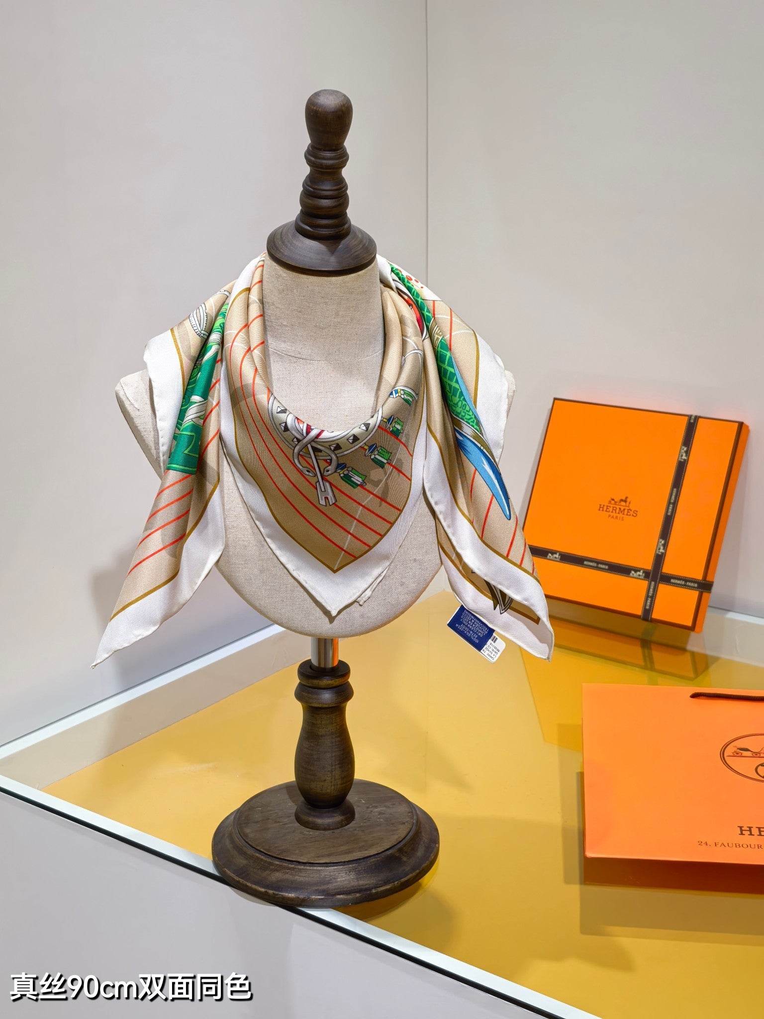 HM 26ss Amazon  Scarf 90 Beige Colorful Twill Silk 130279