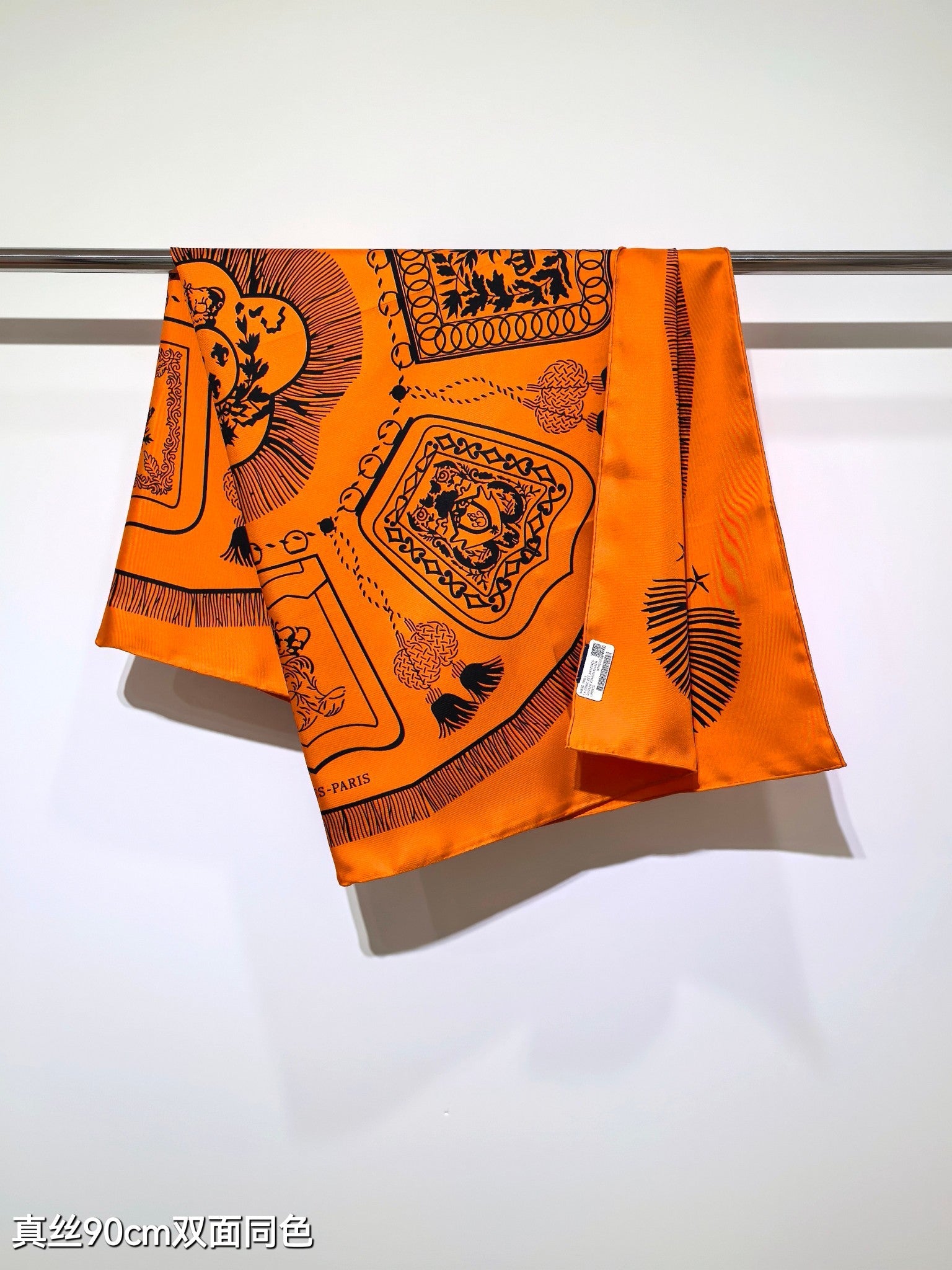 HM 26ss Double Sided Scarf 90 Orange Black Twill Silk 134423