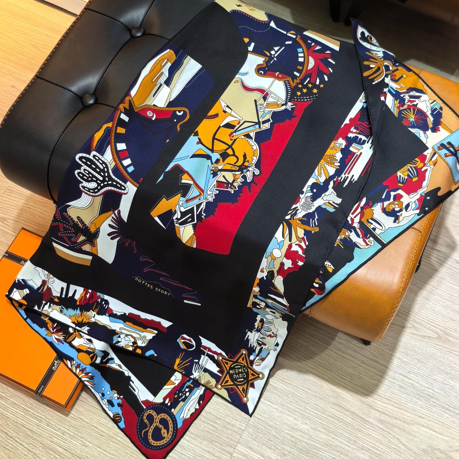 HM The Story 90 CM Black Blue Cashmere and Silk 293062