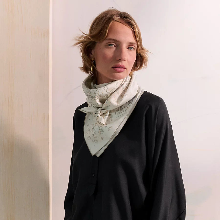 HM 26s 90 Double Sided Scarf White Gray Colorful Mulberry Silk 145752