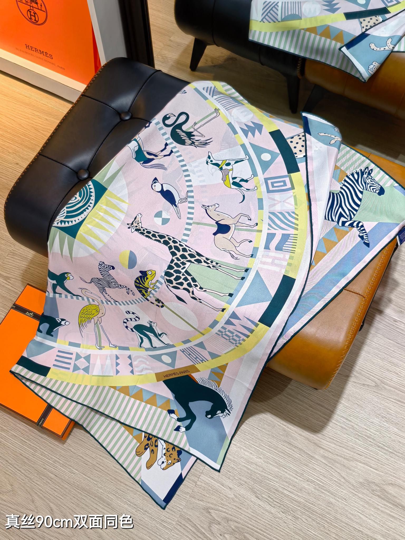 HM 26s 90 Double Sided Scarf Light Pink Blue Colorful Mulberry Silk 141455