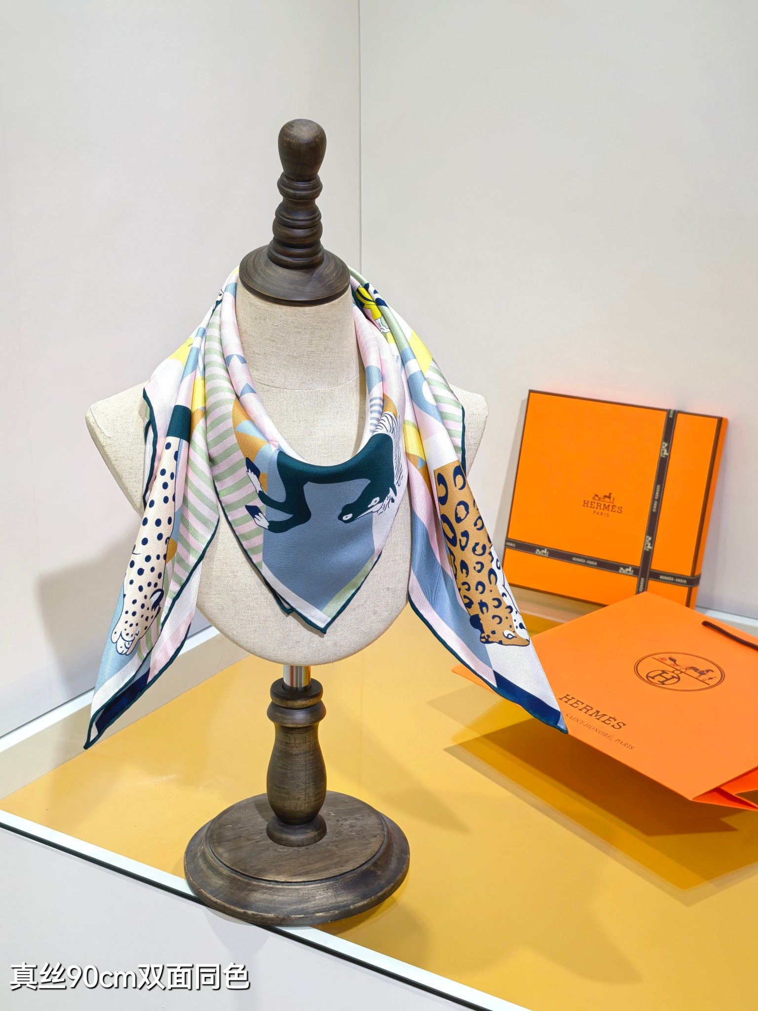 HM 26s 90 Double Sided Scarf Light Pink Blue Colorful Mulberry Silk 141455