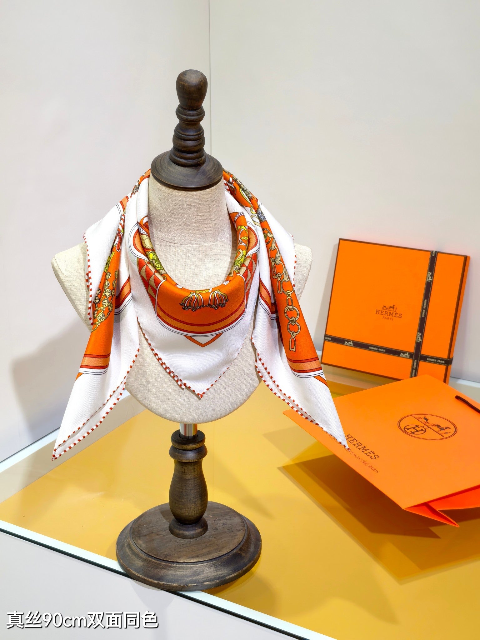 HM 26ss Double Sided Scarf 90 Orange Colorful Twill Silk 134428