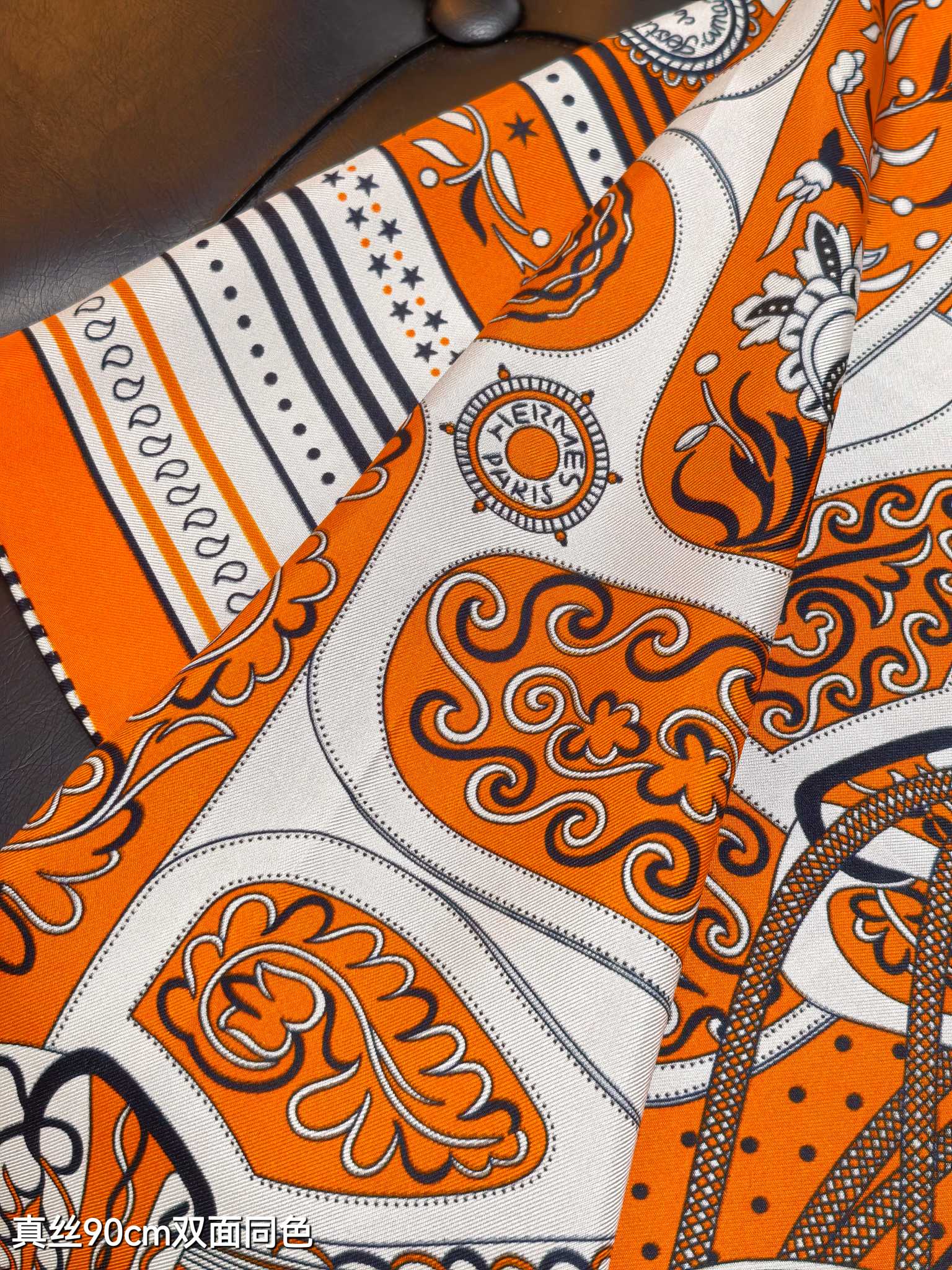 HM 26ss Amazon  Scarf 90 Orange White Twill Silk 132412