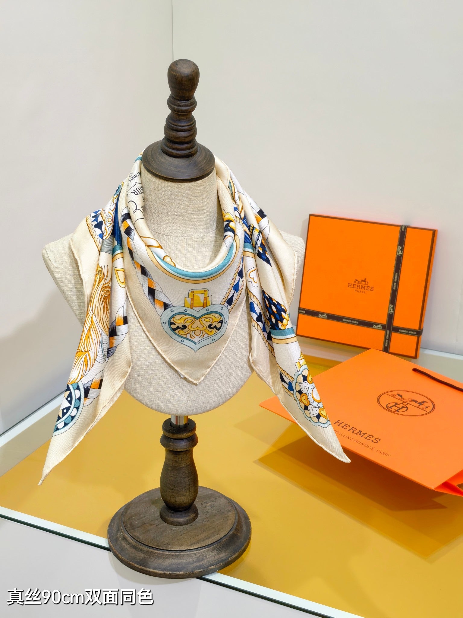 HM 26ss Sweet Saddle Scarf 90 Beige Navy Blue Colorful Twill Silk 132424