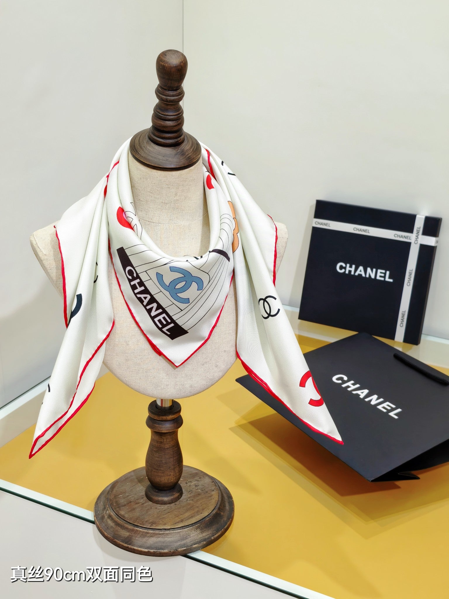 CC 25 Scarf 90CM In White Colorful Cashmere 293046