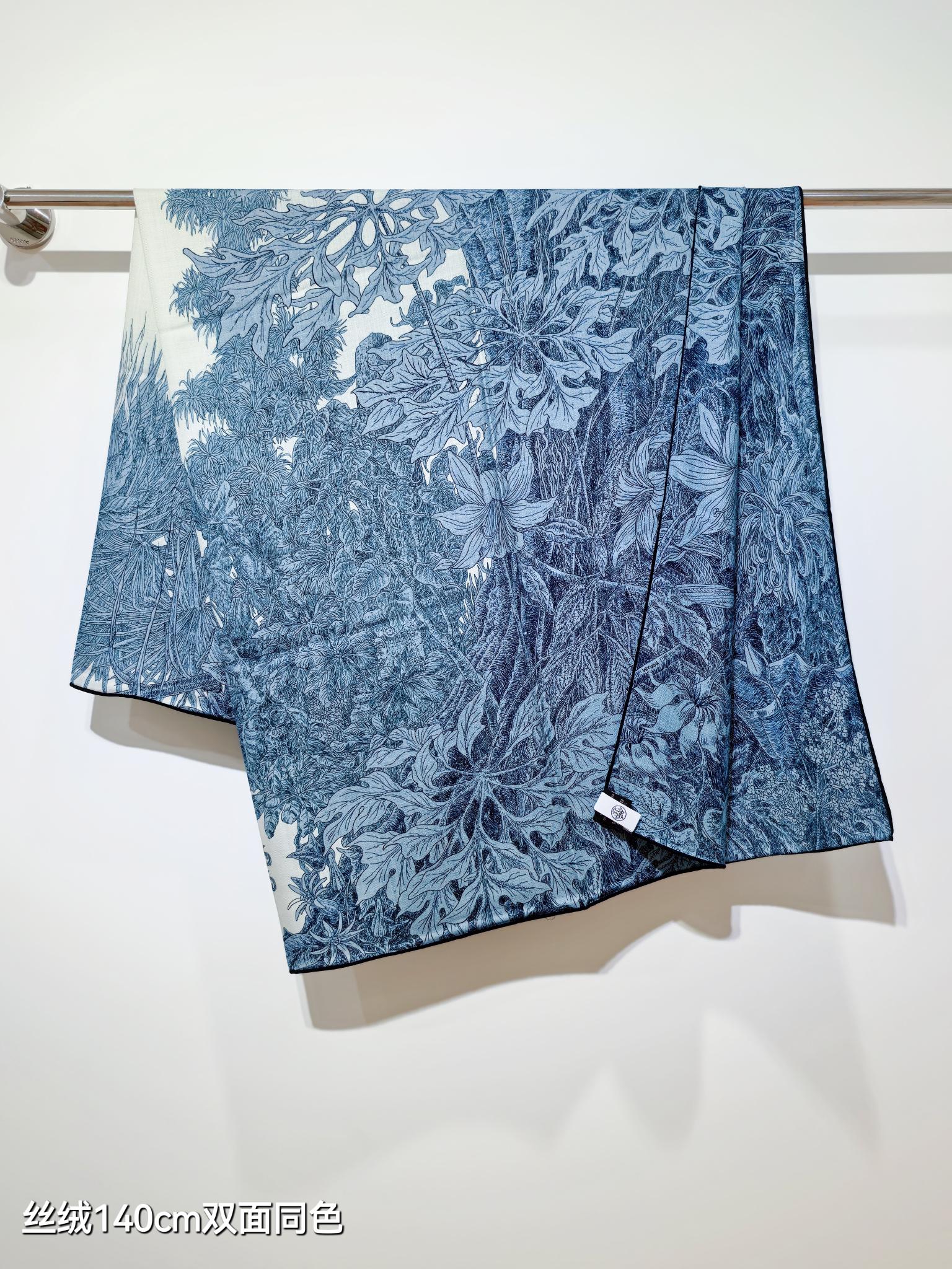 HM 26s 90 Double Sided Scarf Blue Colorful Mulberry Silk 141472