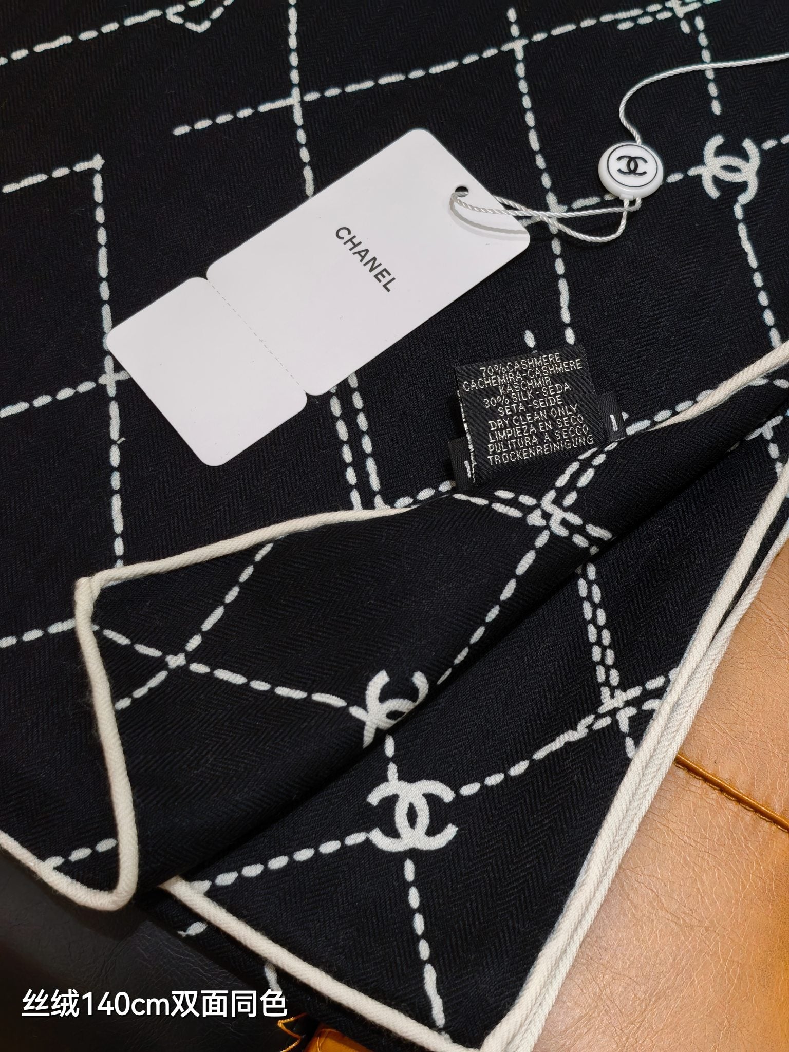 CC 25 Scarf 140CM Black Cashmere 293077