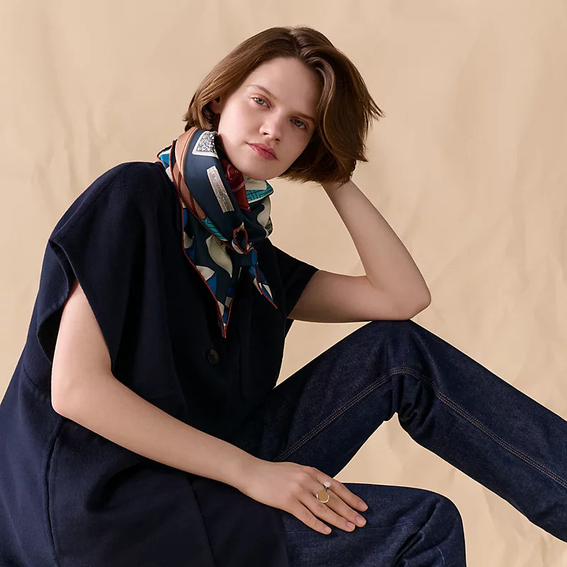 HM 26s Horse Scarf 90 Navy Blue Colorful Cashmere Silk 134432