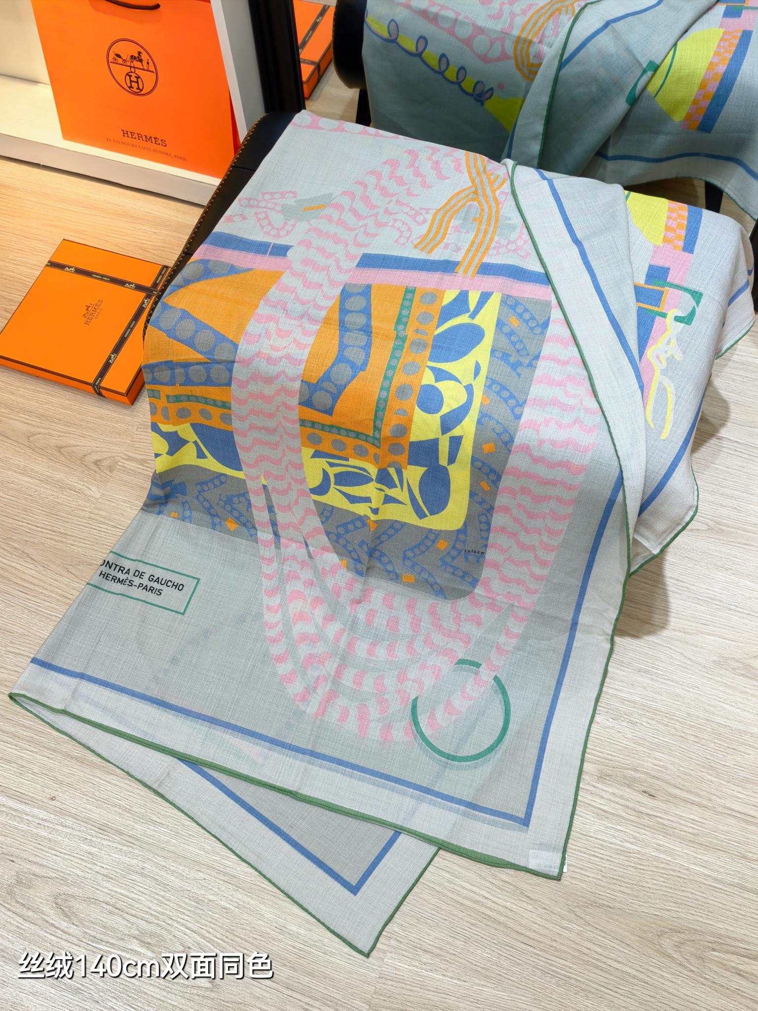 HM 26ss Amazon  Scarf 90 Gray Blue Pink Colorful Twill Silk 130310