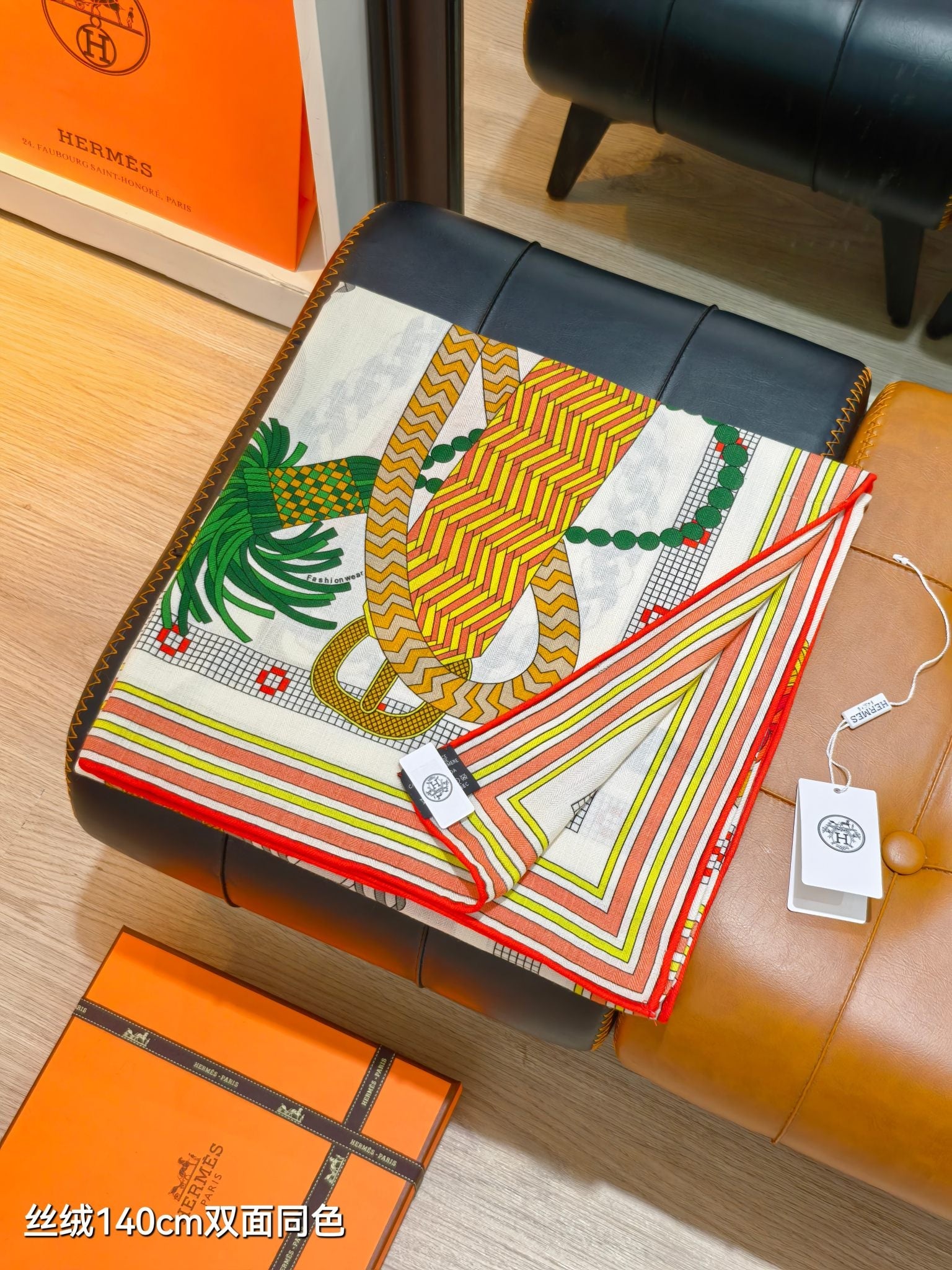 HM 26ss Double Sided Scarf 140 White Beige Colorful Cashmere Silk 132450