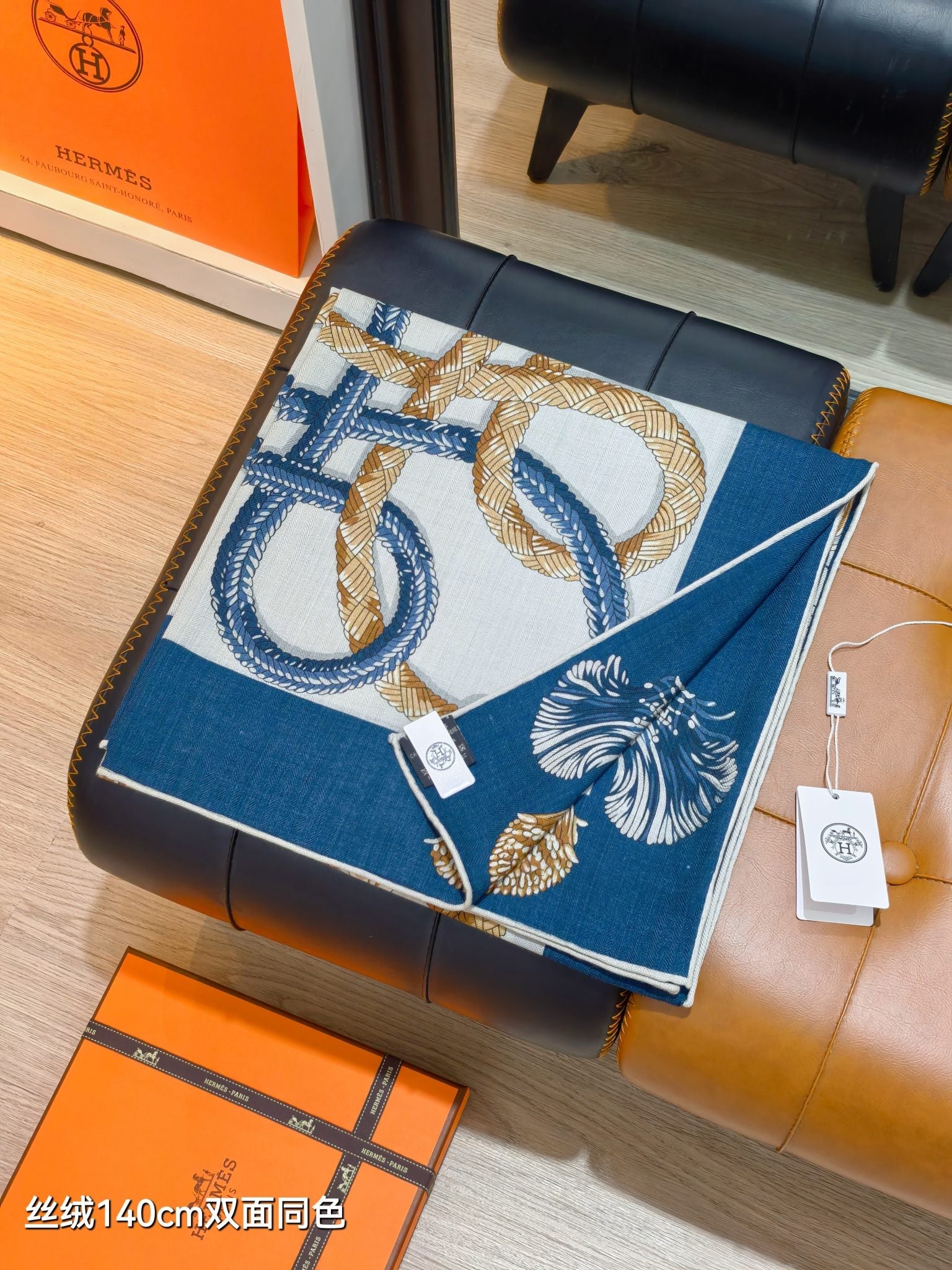 HM 26ss Double Sided Scarf 90 White Blue Beige Cashmere Silk 132457