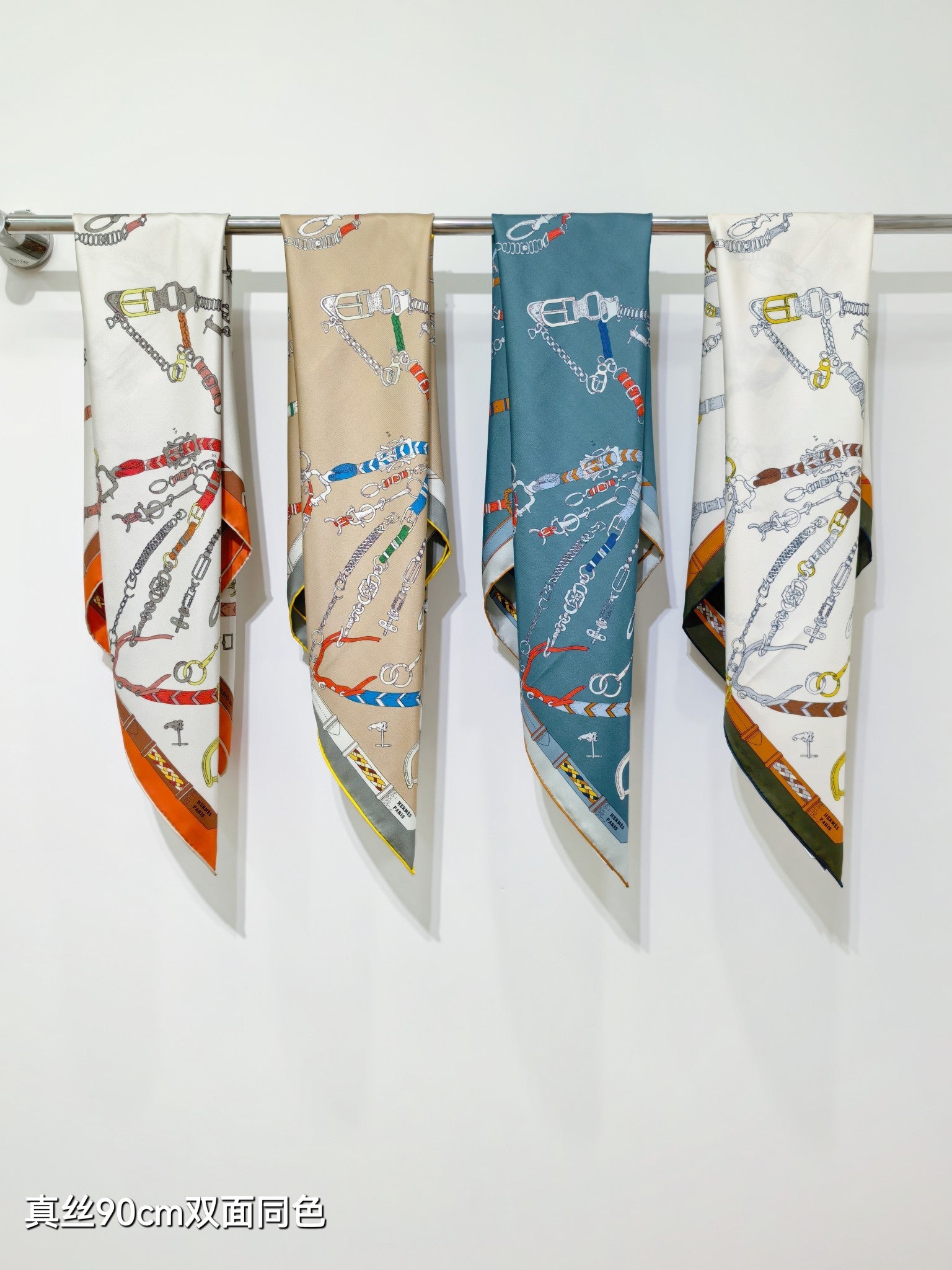 HM 26ss Sweet Saddle Scarf 90 Beige Gray Colorful Twill Silk 132422