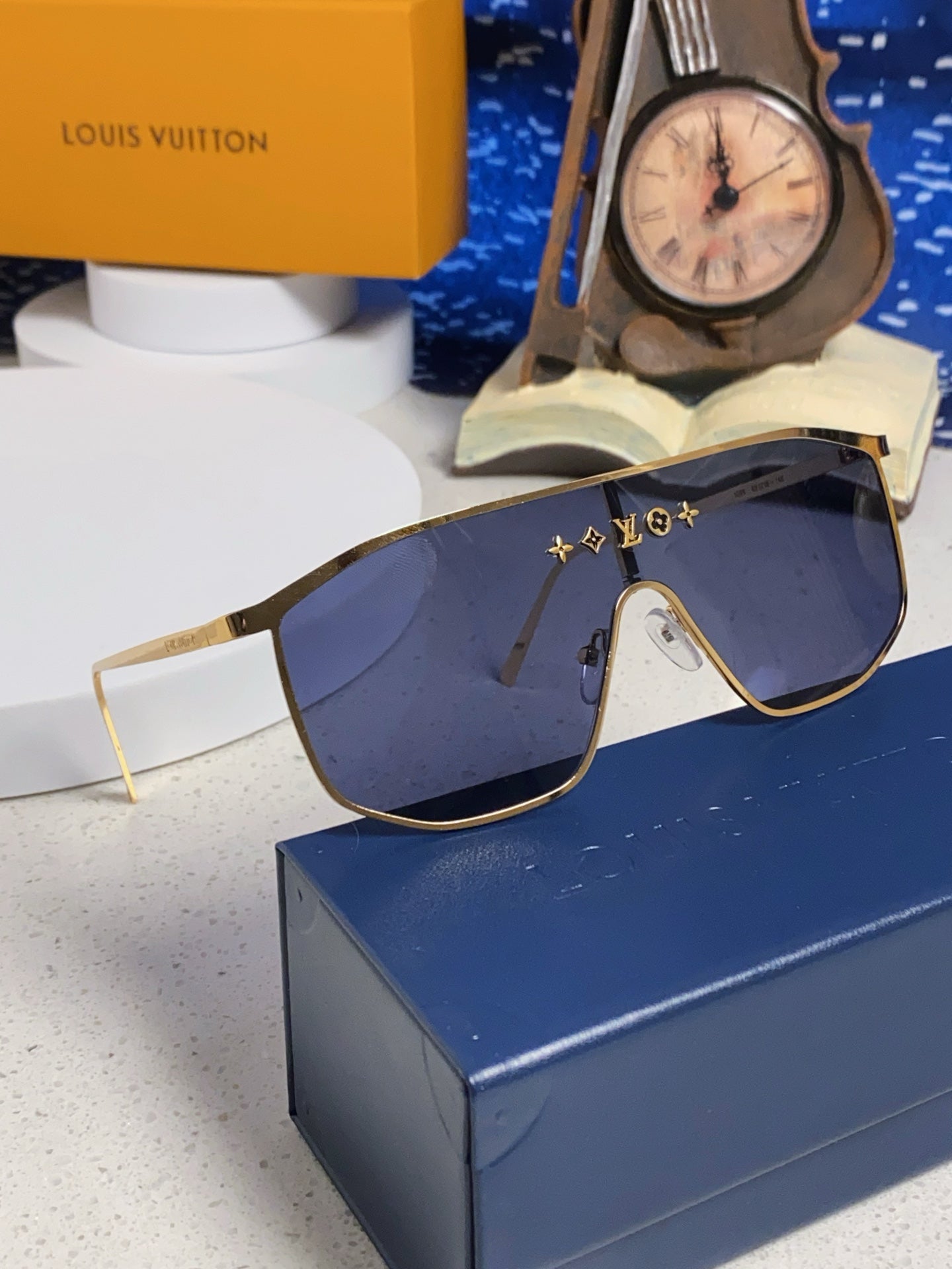 GOLDEN MASK SUNGLASSES 582735 IN GOLD METAL GREY LENSES