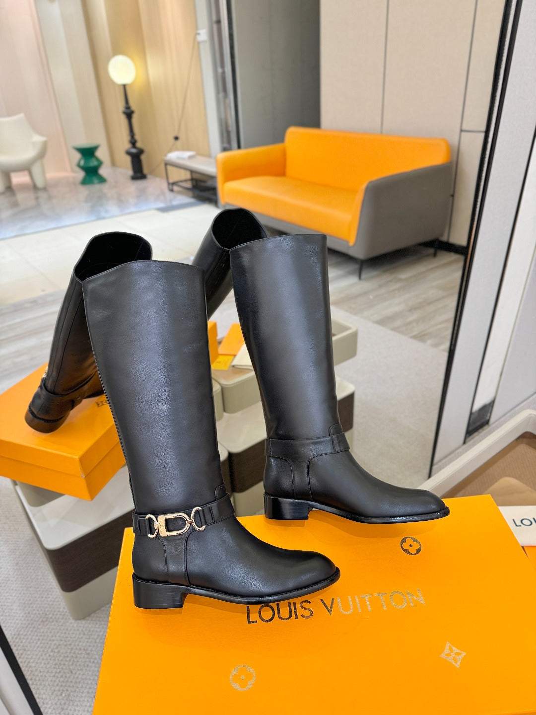 LV 25 Martin Boots 30 Black Calfskin 573885