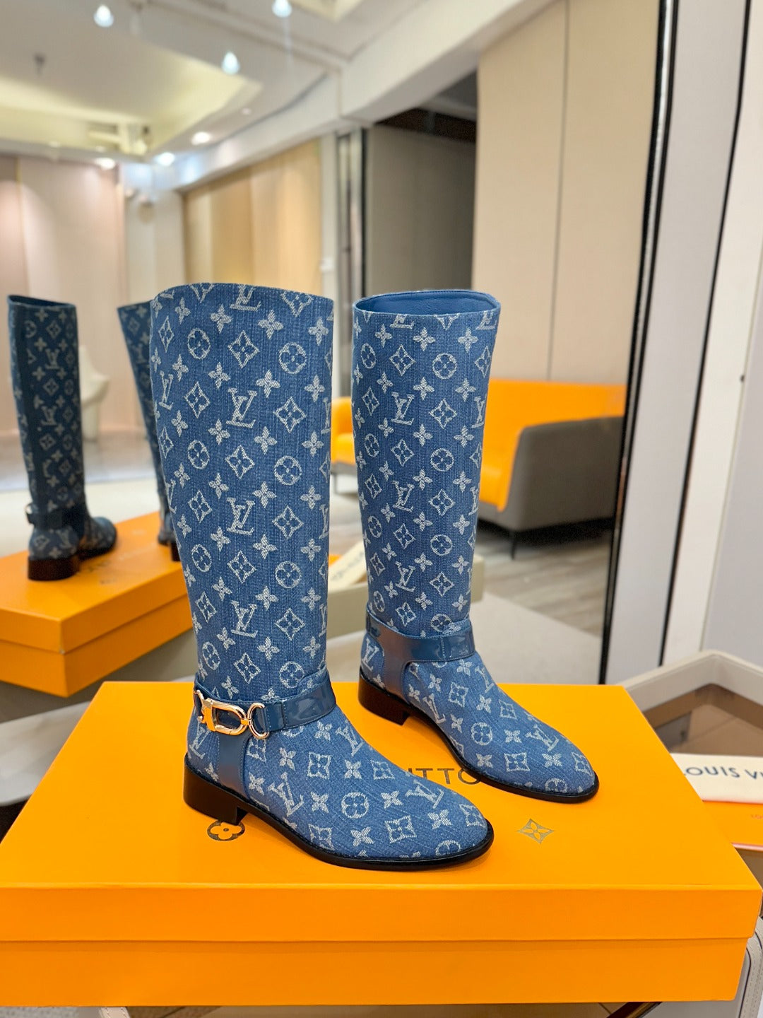 LV 25 Martin Boots 30 Blue Denim 573886