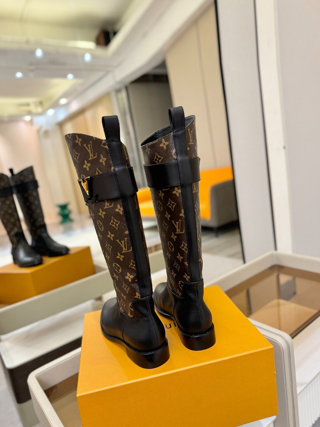 LV 25 Metal Buckle Riding Boots Monogram Brown Cowhide 573889