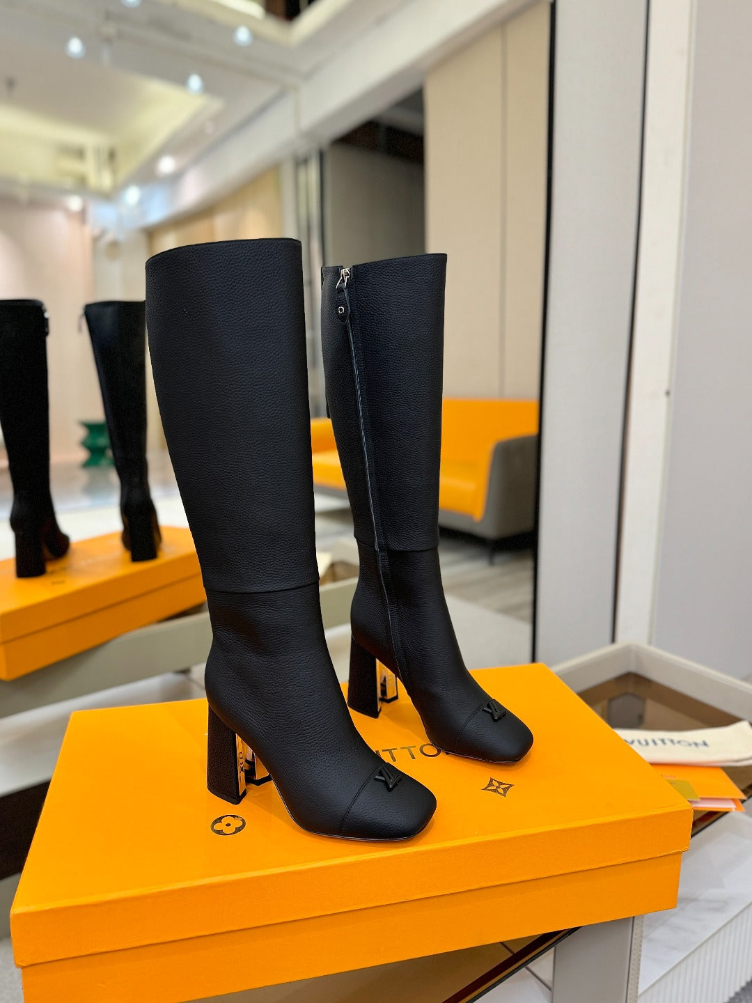 LV  High Boots 85 Black Calfskin 573738