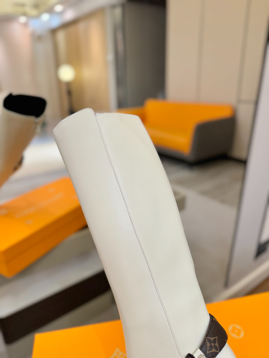 LV 25 Long Boots 90 White Calfskin 573877