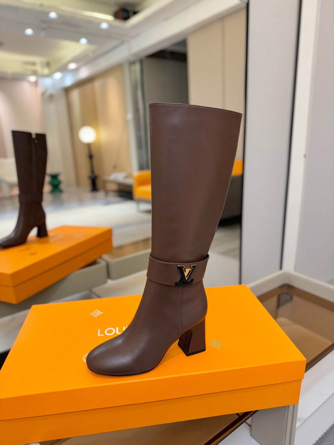 LV 25 Long Boots 75 Brown Sheepskin 573741