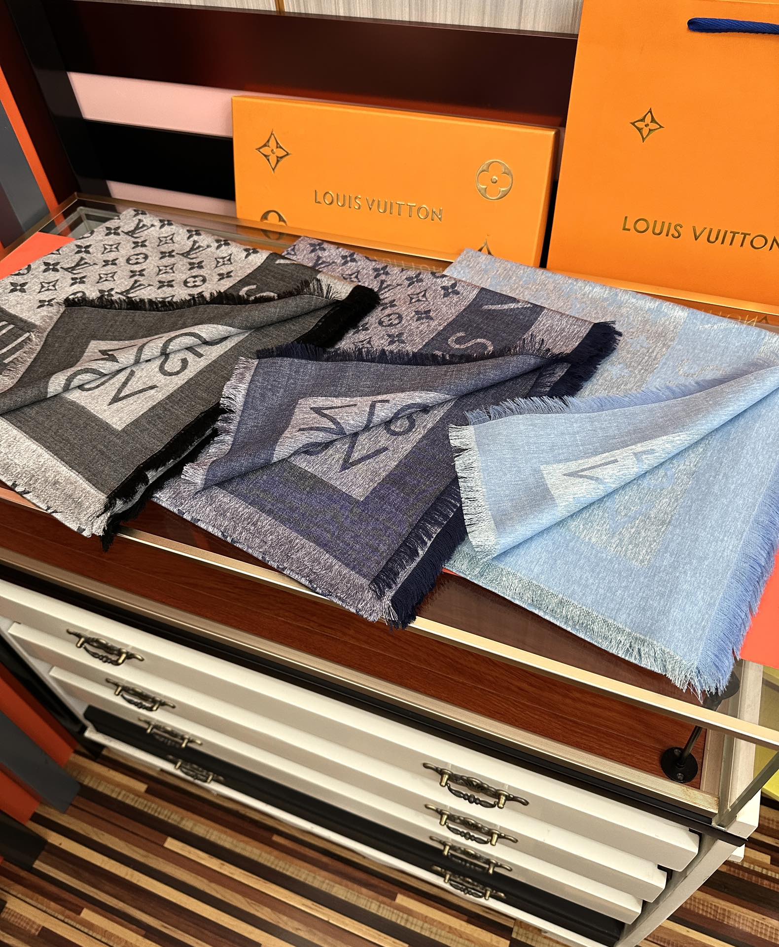 LV  Long Scarf 140cm Black Gray Cashmere 967310