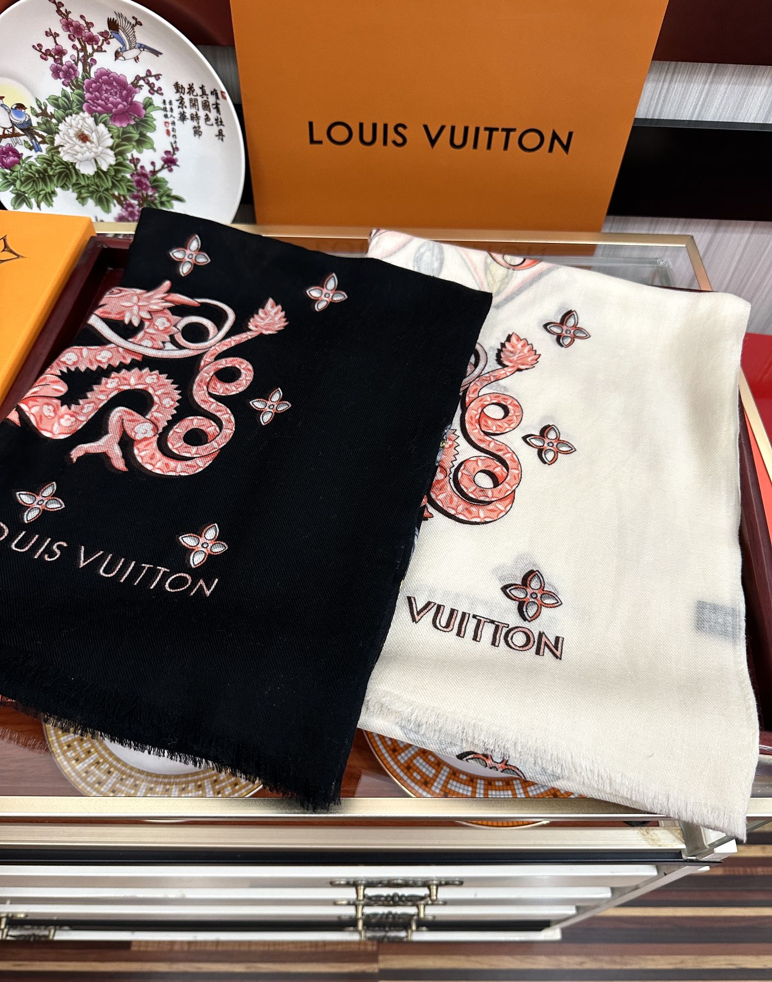LV  Long Scarf 200cm White Pink Yellow Cashmere 967317