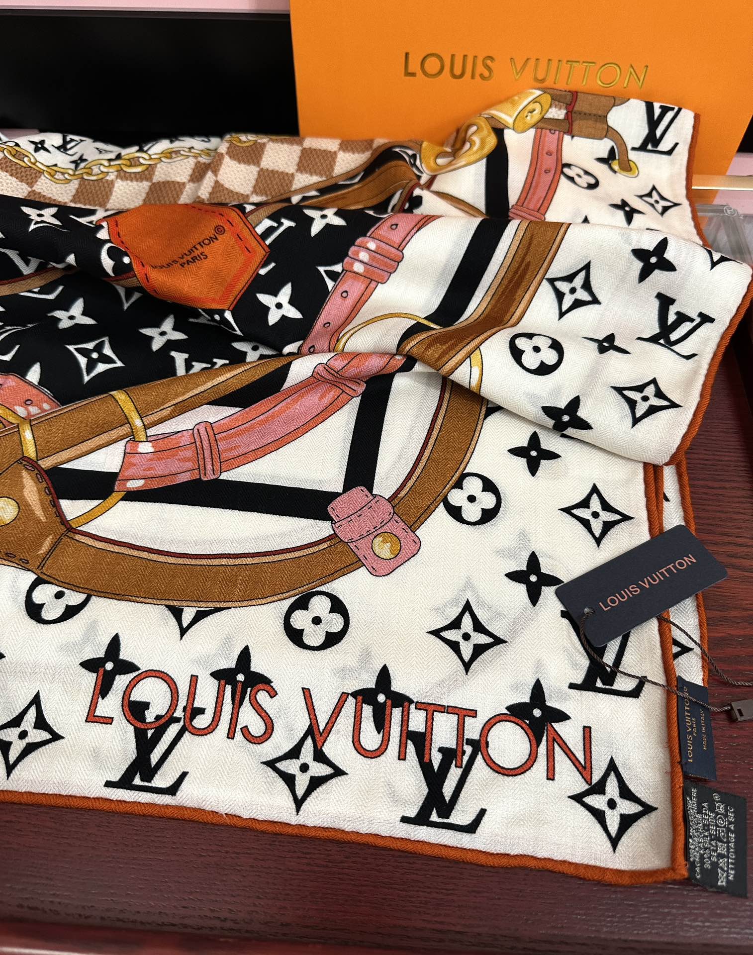 LV Scarf 140cm Black White Brown Silk Cashmere 968685