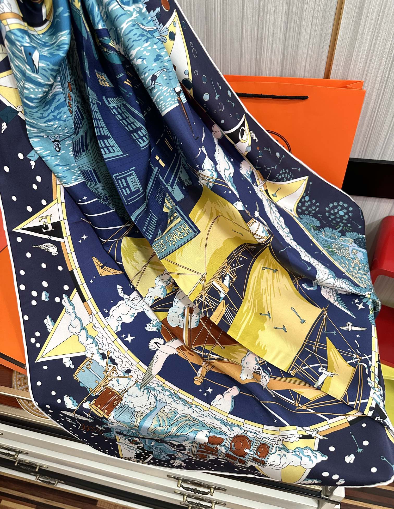 HM 25s Major Scarf 90cm Blue Yellow Cashmere 972936