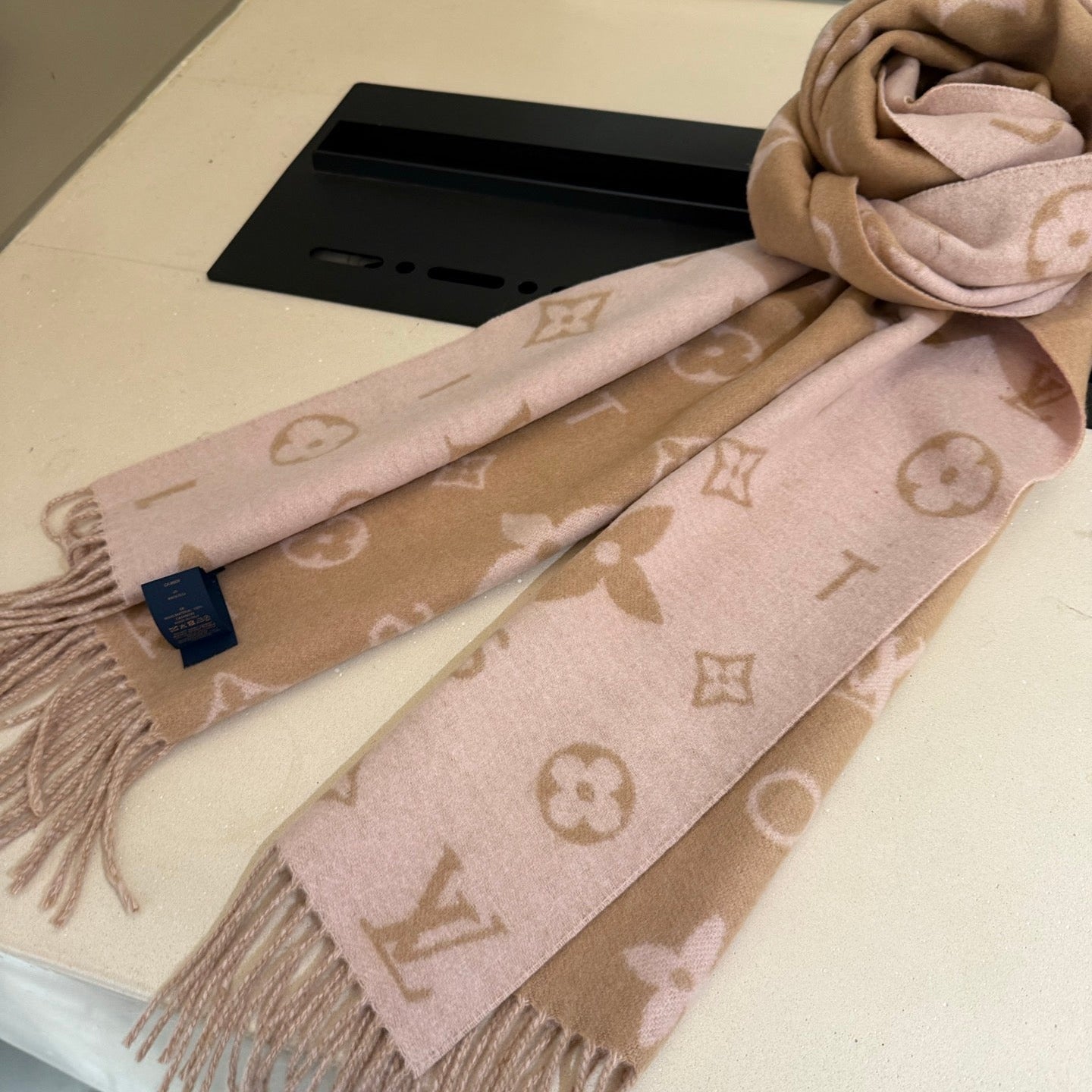 LV Reykjavik Scarf 220cm Pink Light Brown Cashmere 967213