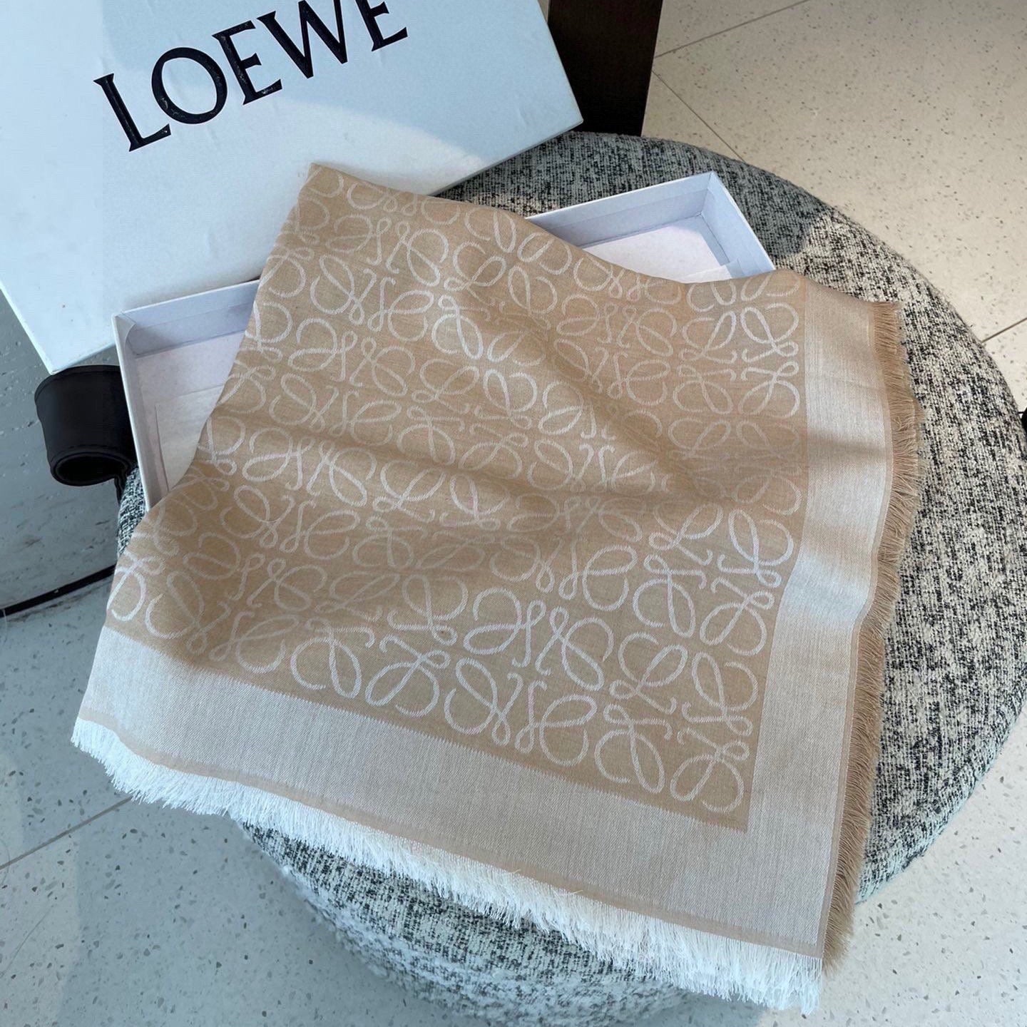 Loewe Scarf 140CM Beige Cashmere 100113