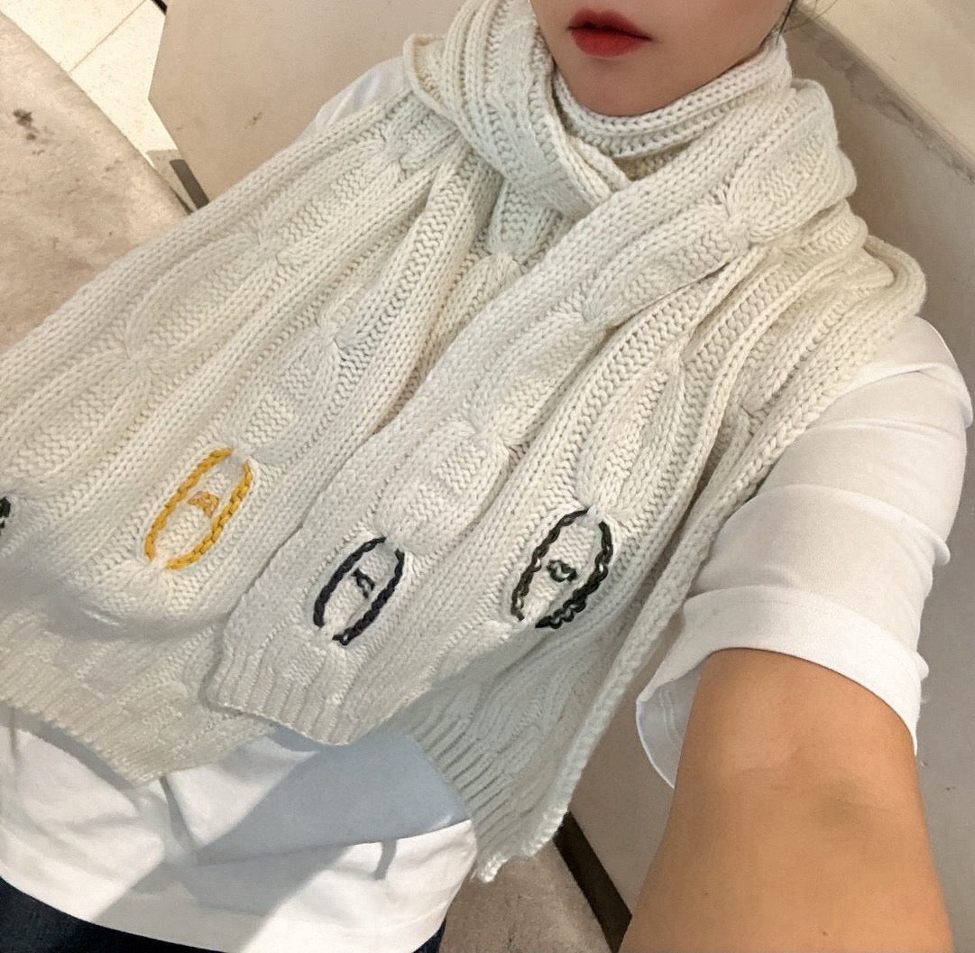HM Cable Knit Scarf 170CM Ivory Hand-Woven 969372