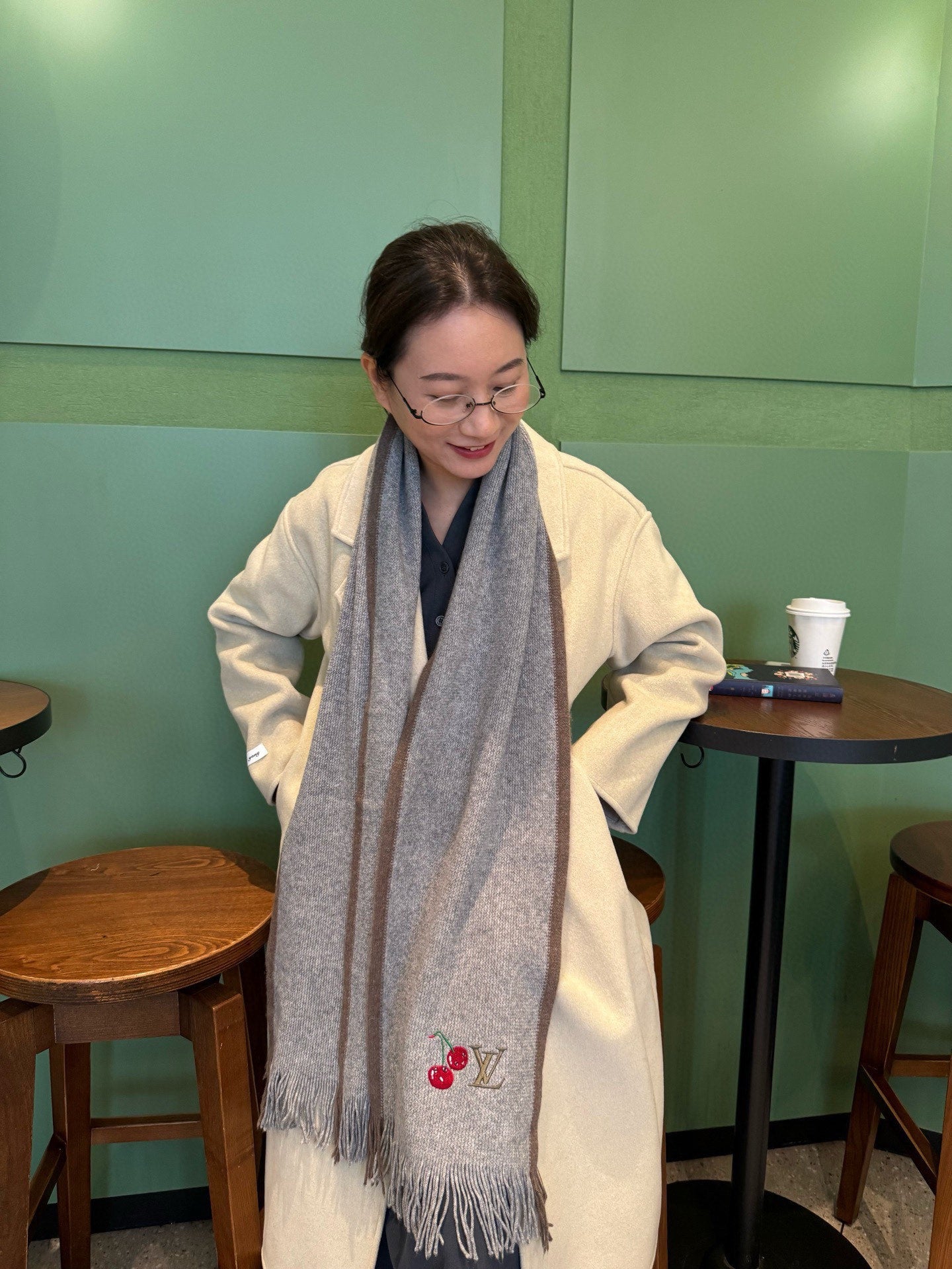 LV 25ss Scarf 180CM Gray Knitted Cashmere 292792