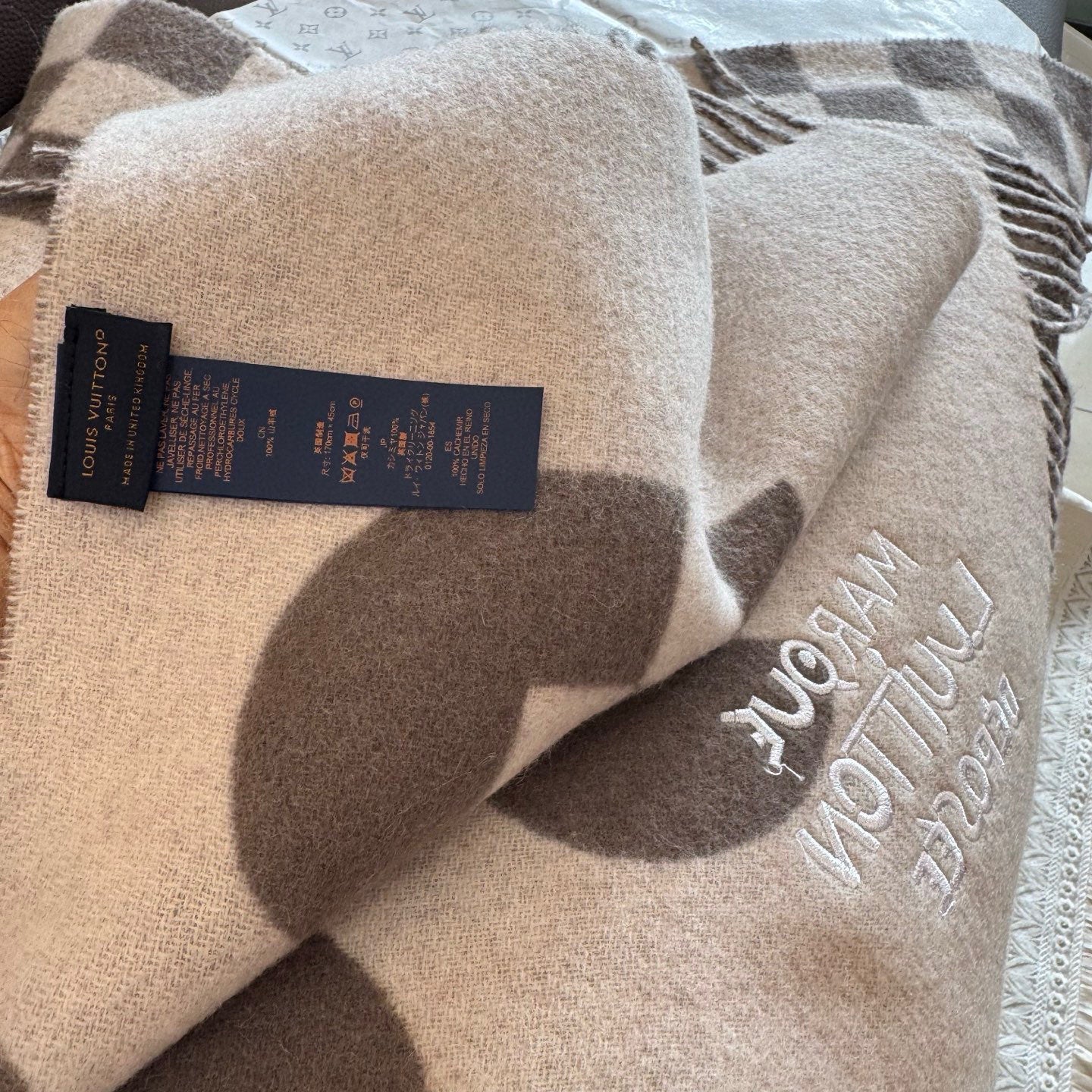 LV 25ss Scarf 180CM Light Brown White Knitted Cashmere 292798